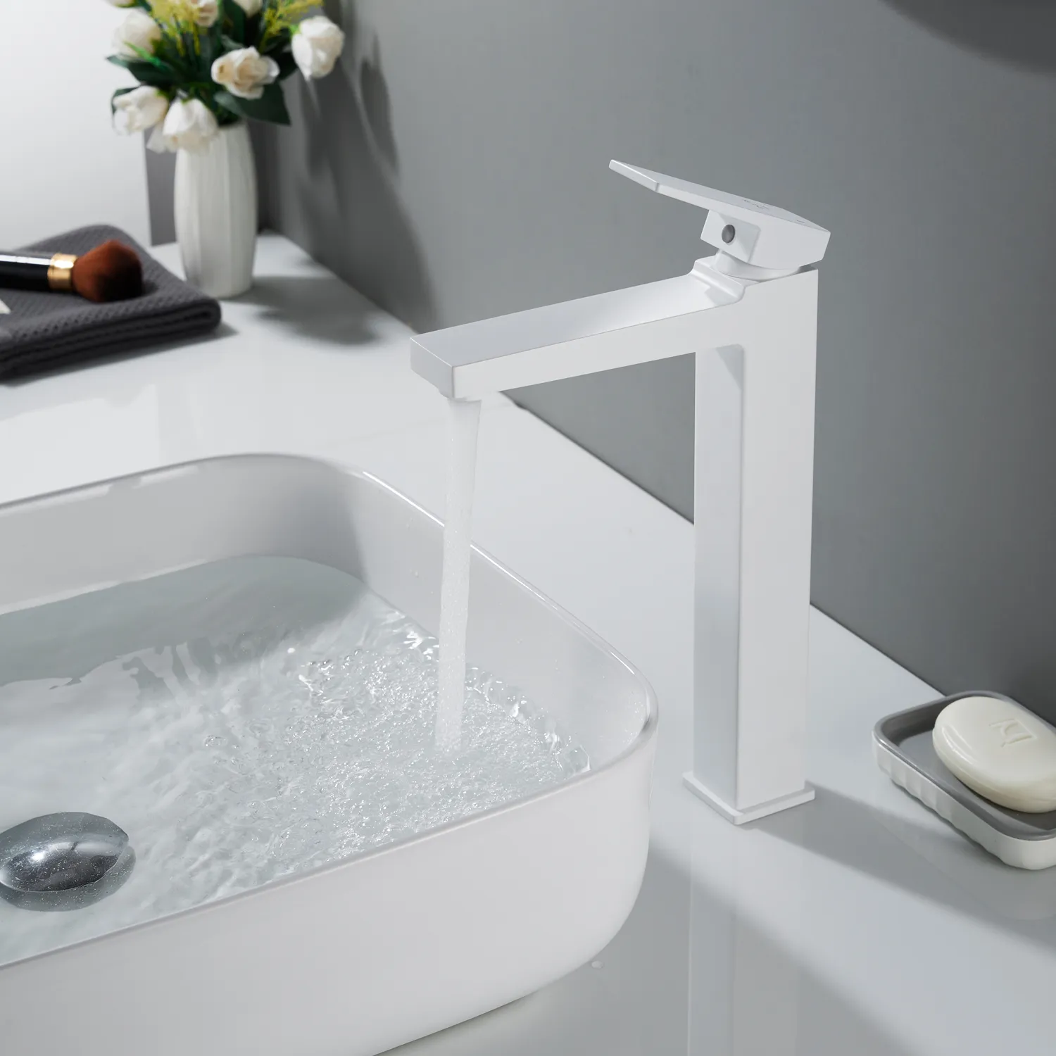 Смеситель для раковины высокий Rose R2811C, белый