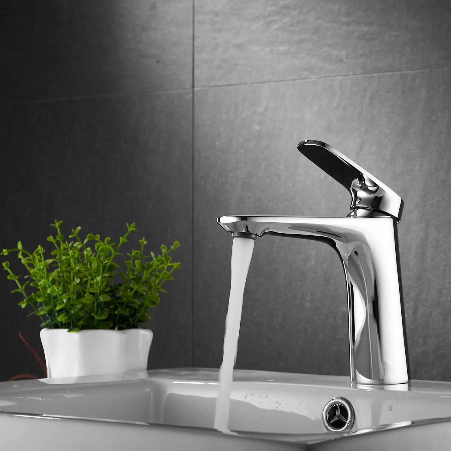 Смеситель для раковины Raffine F0185, хром