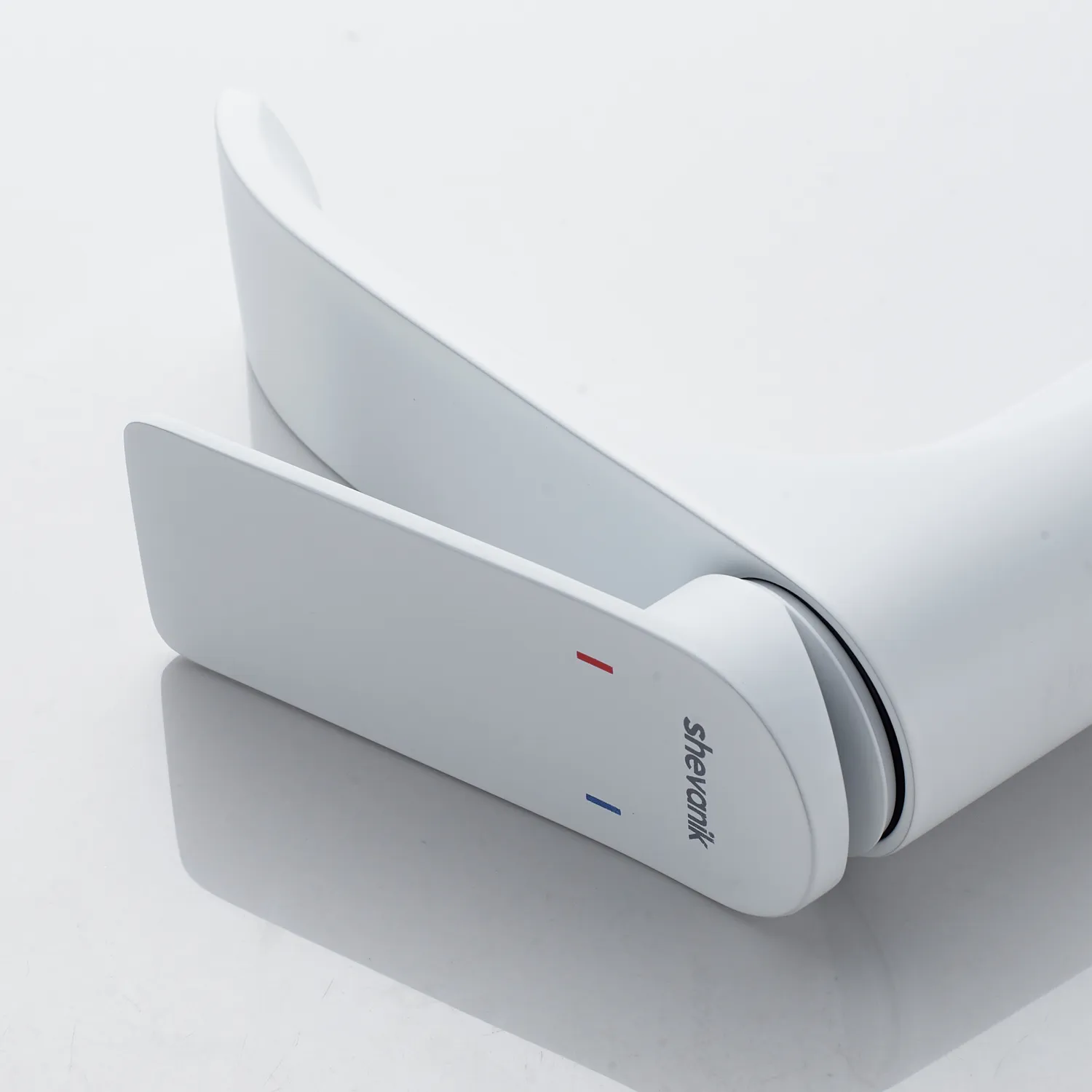 Смеситель для раковины Shevanik S4101C, белый