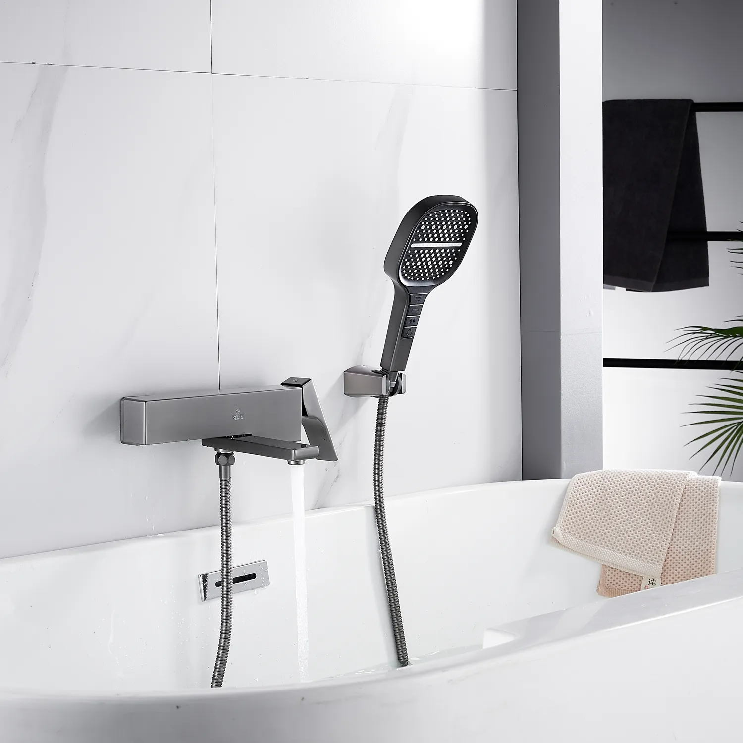 Смеситель для ванны Rose R1002T, оружейная сталь