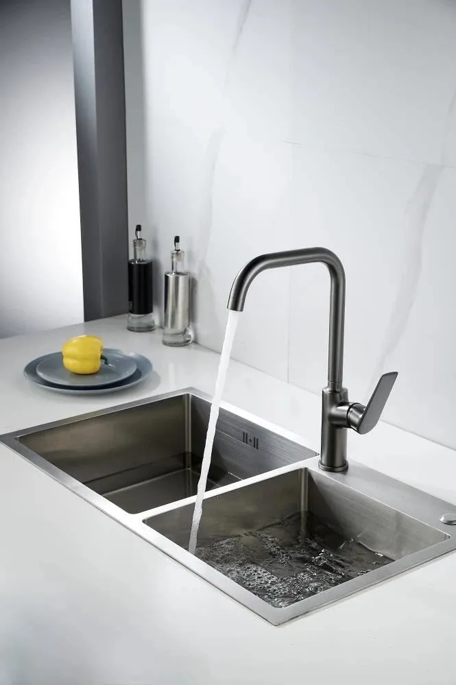 Смеситель для кухни Knotlor KN-61/GM, вороненая сталь