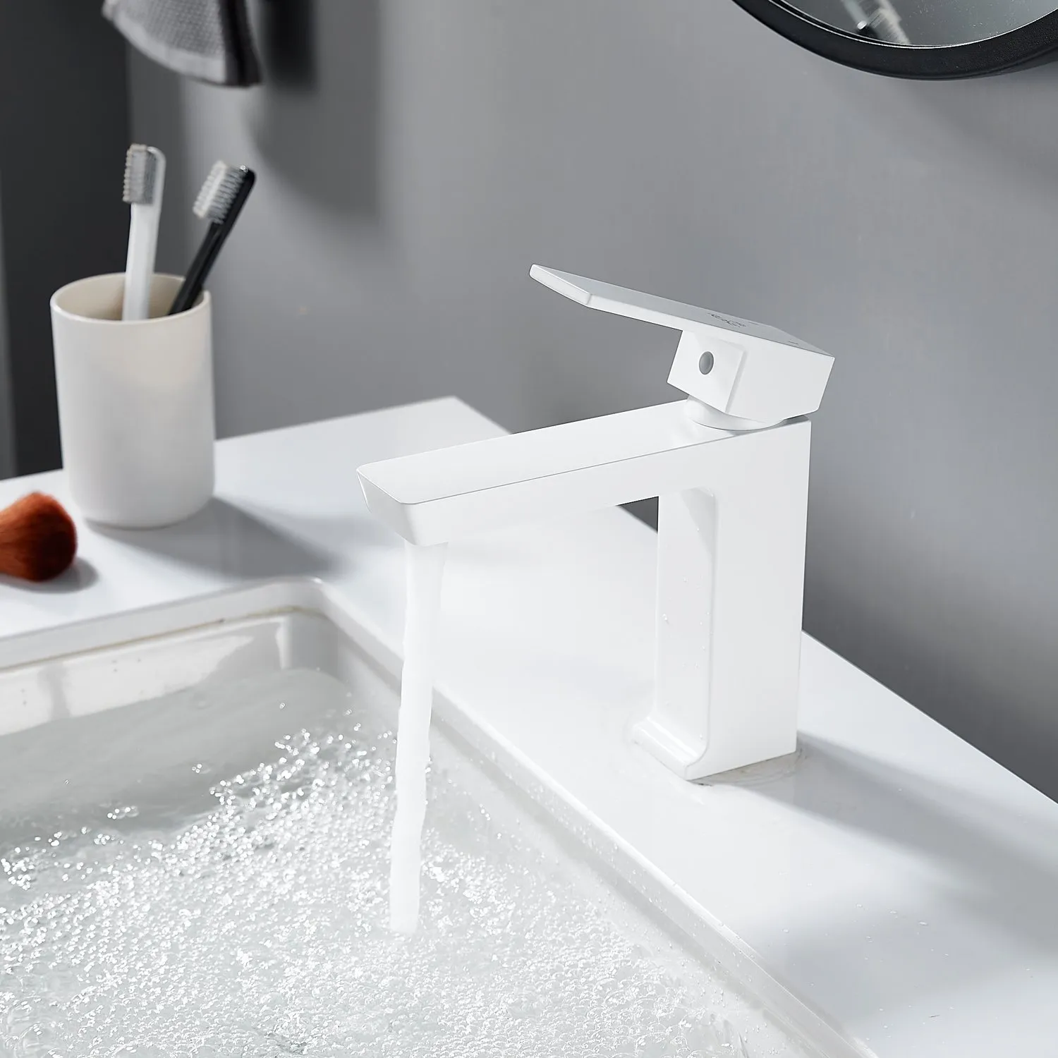 Смеситель для раковины Rose R1801C-1, белый