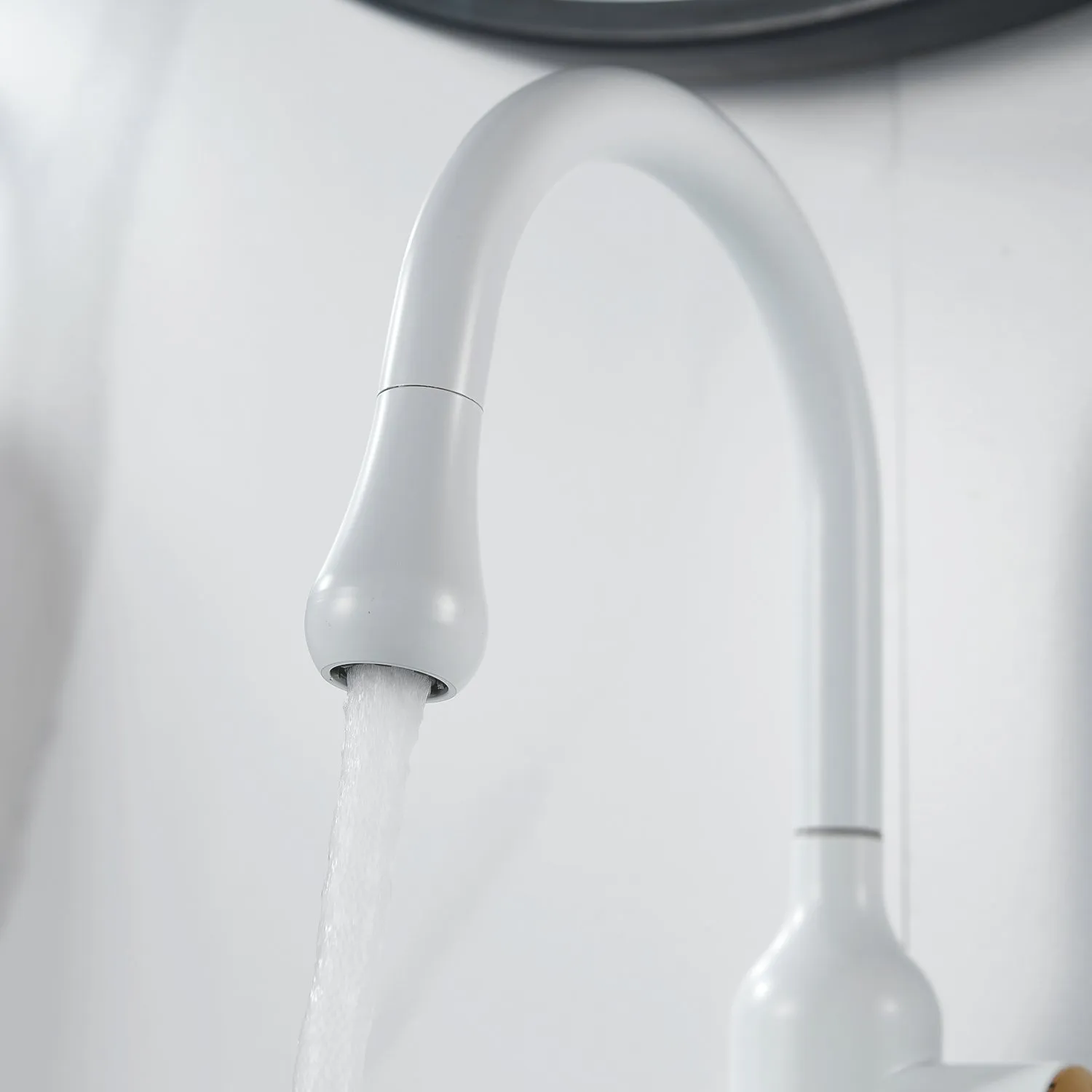 Смеситель для раковины Raffine F101C, белый