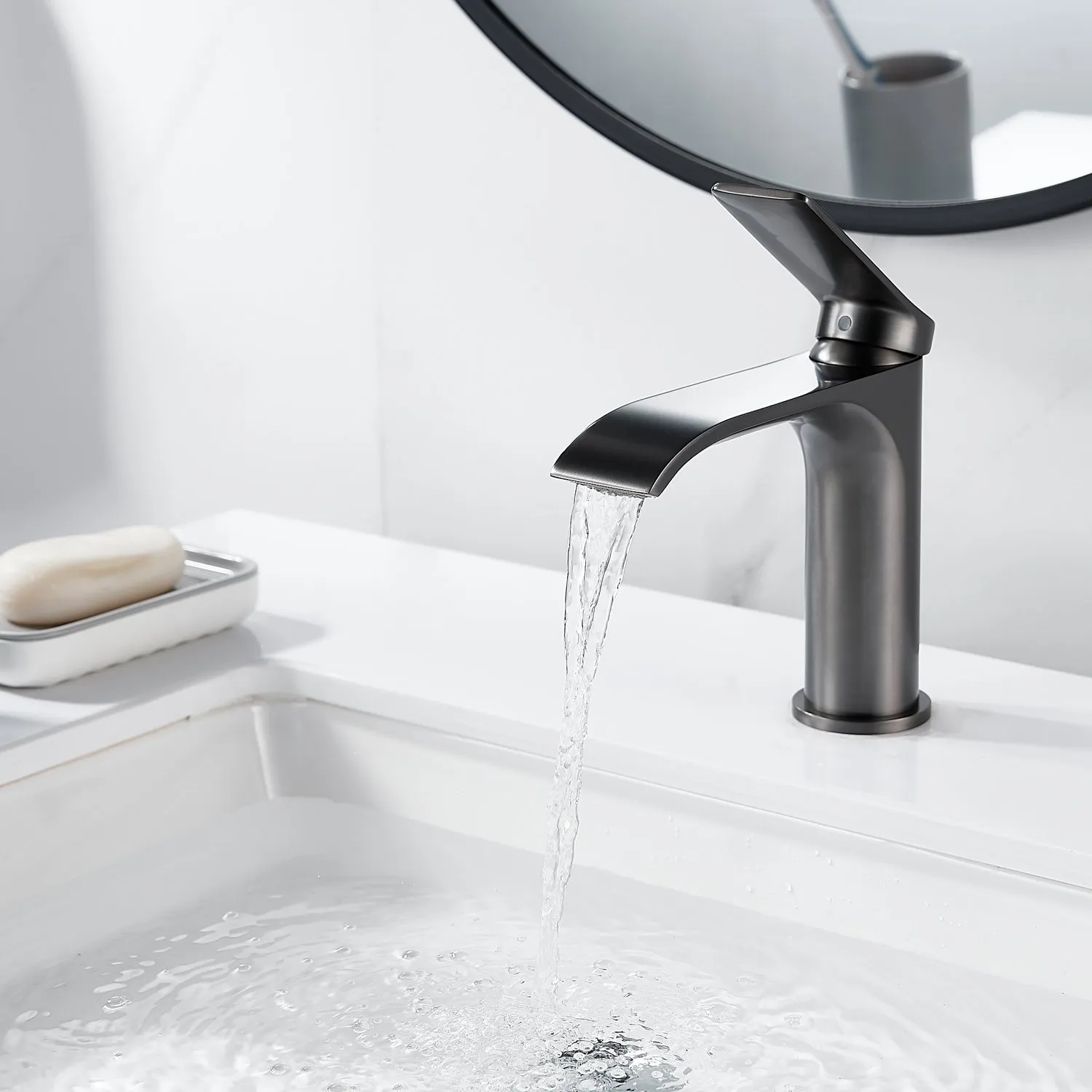 Смеситель для раковины Shevanik S4101T, оружейная сталь