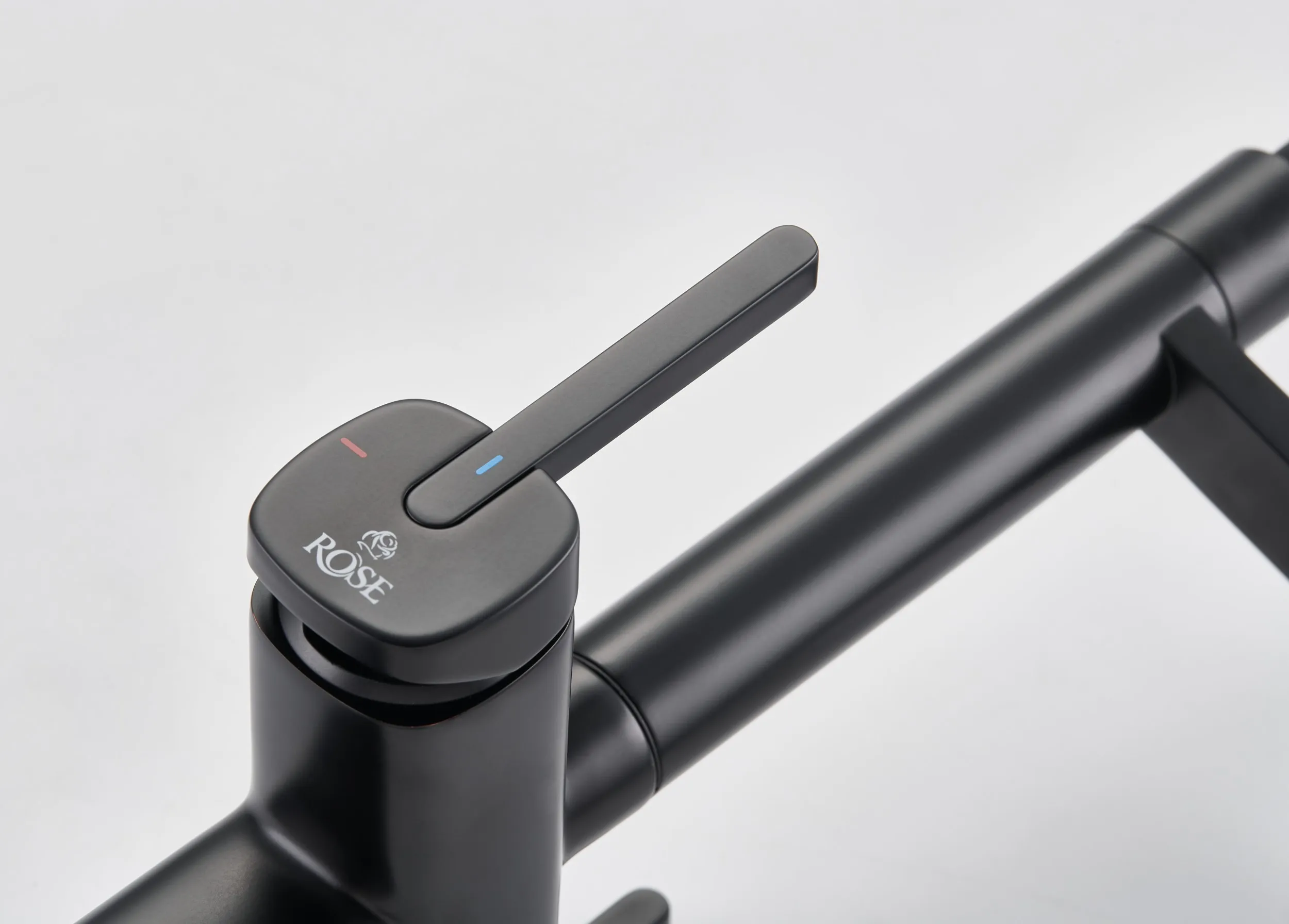 Смеситель для кухни с подключением фильтра для воды Rose R358H, черный