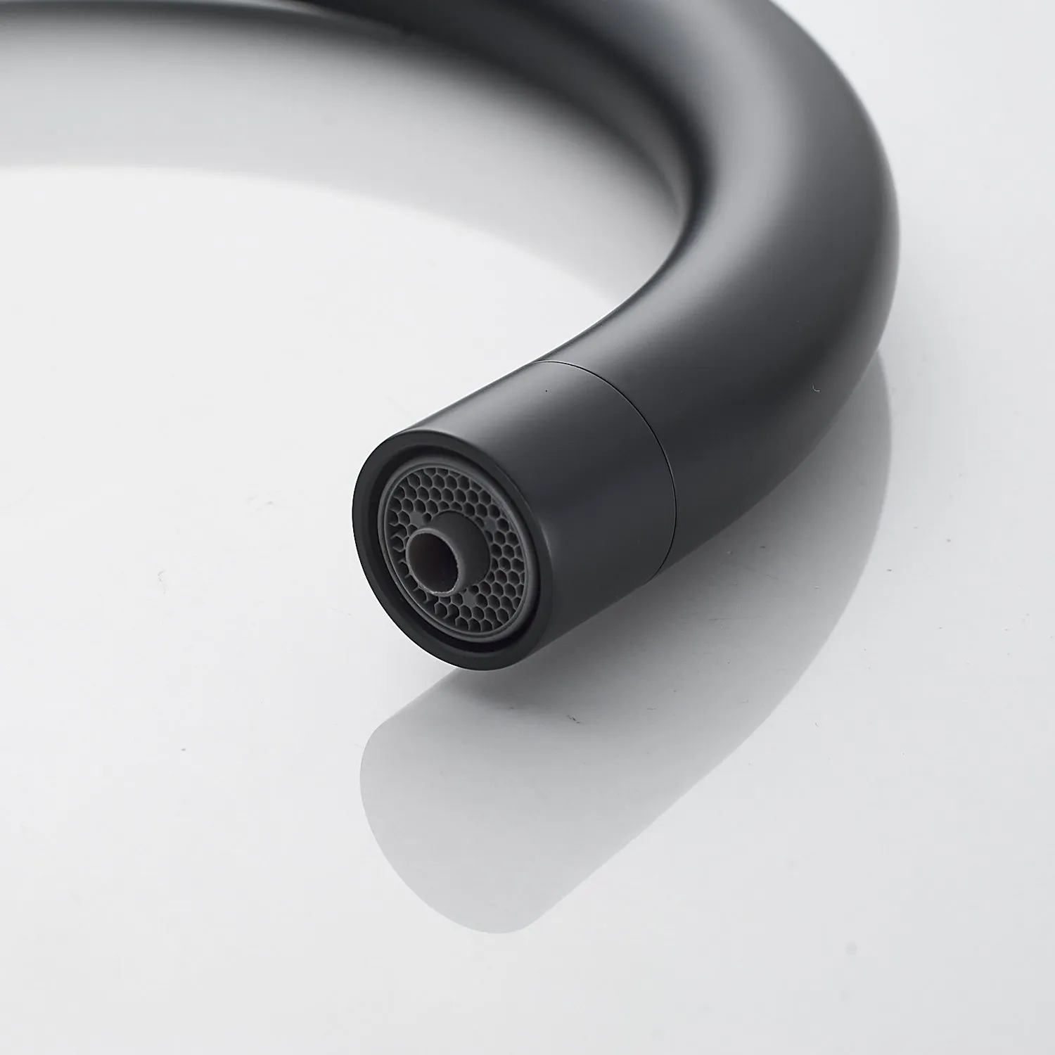 Смеситель для кухни с подключением фильтра воды Raffine F108H, черный