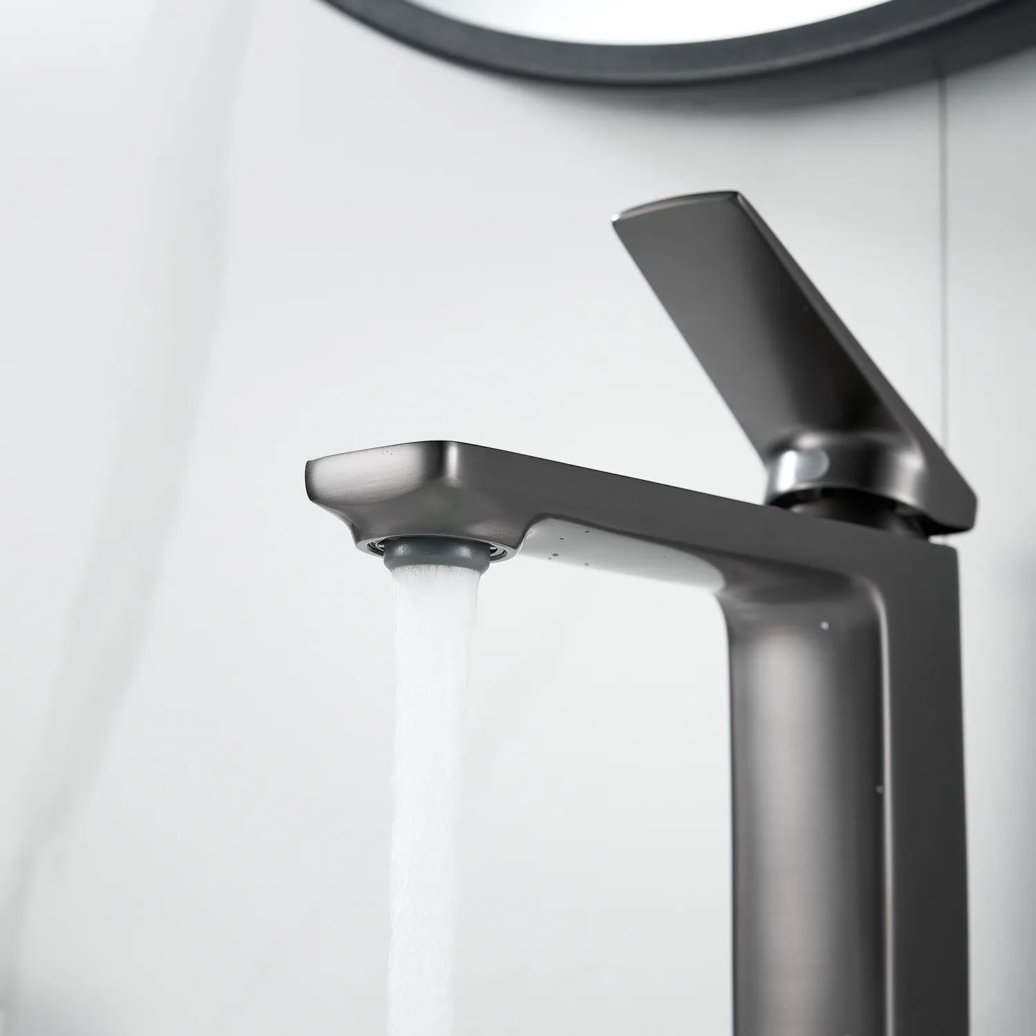 Смеситель для раковины Shevanik S8901T-1, оружейная сталь