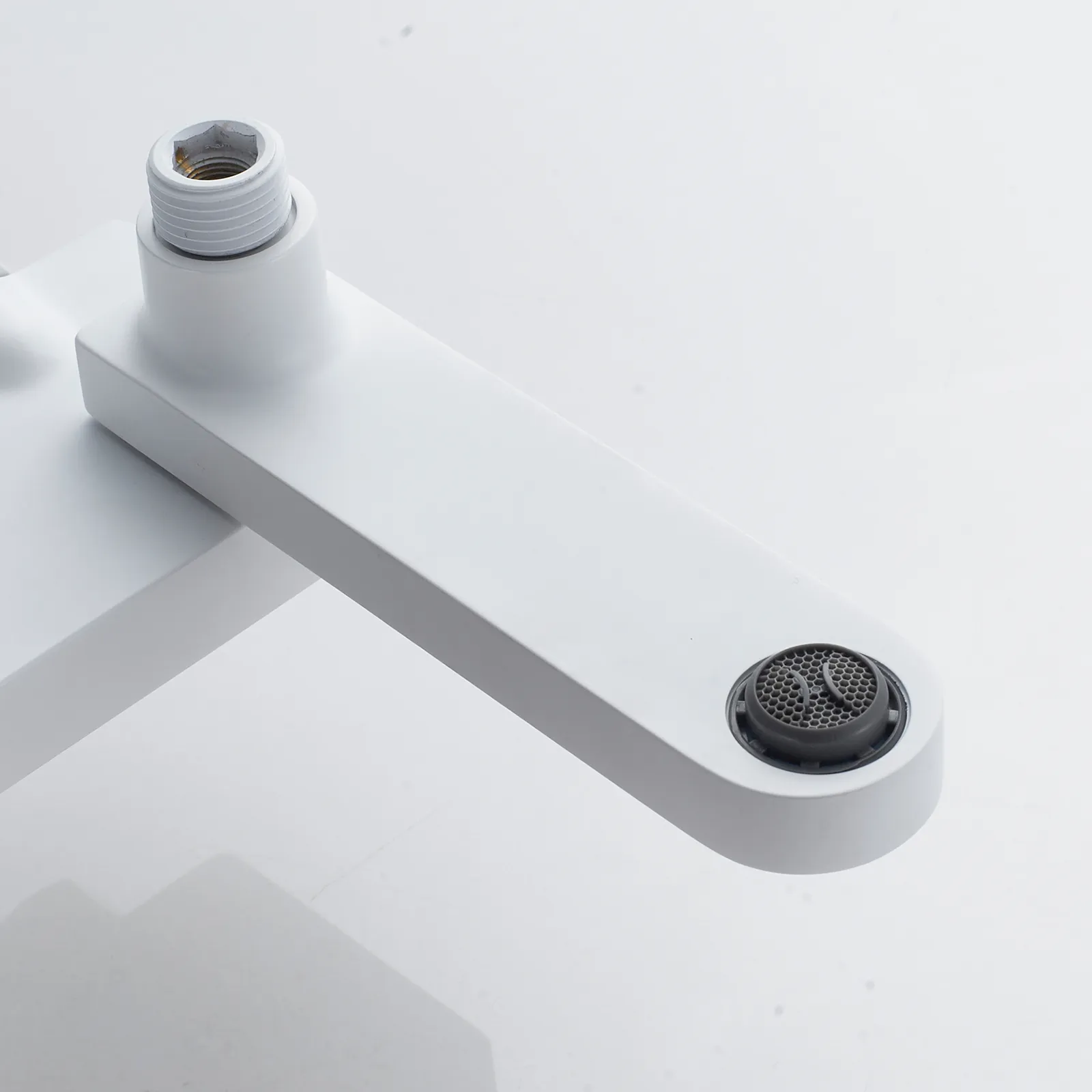 Душевая система Shevanik S4536C, белый