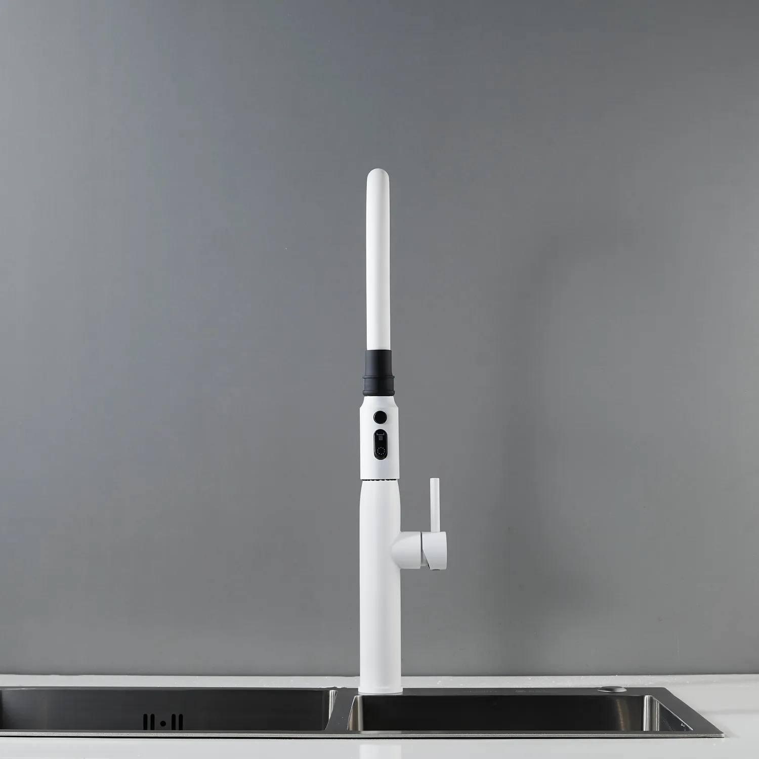 Смеситель для кухни с гибким изливом и режимом "душ" Shevanik S123C-1, белый