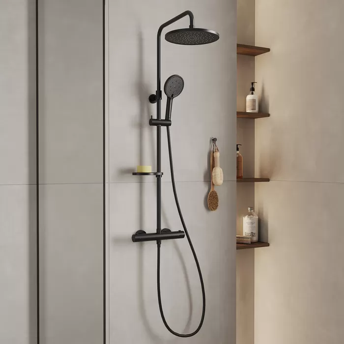 Смеситель термостатический для душа со стойкой и тропической лейкой Milardo Ideal Spa (ILSBLTHM89)