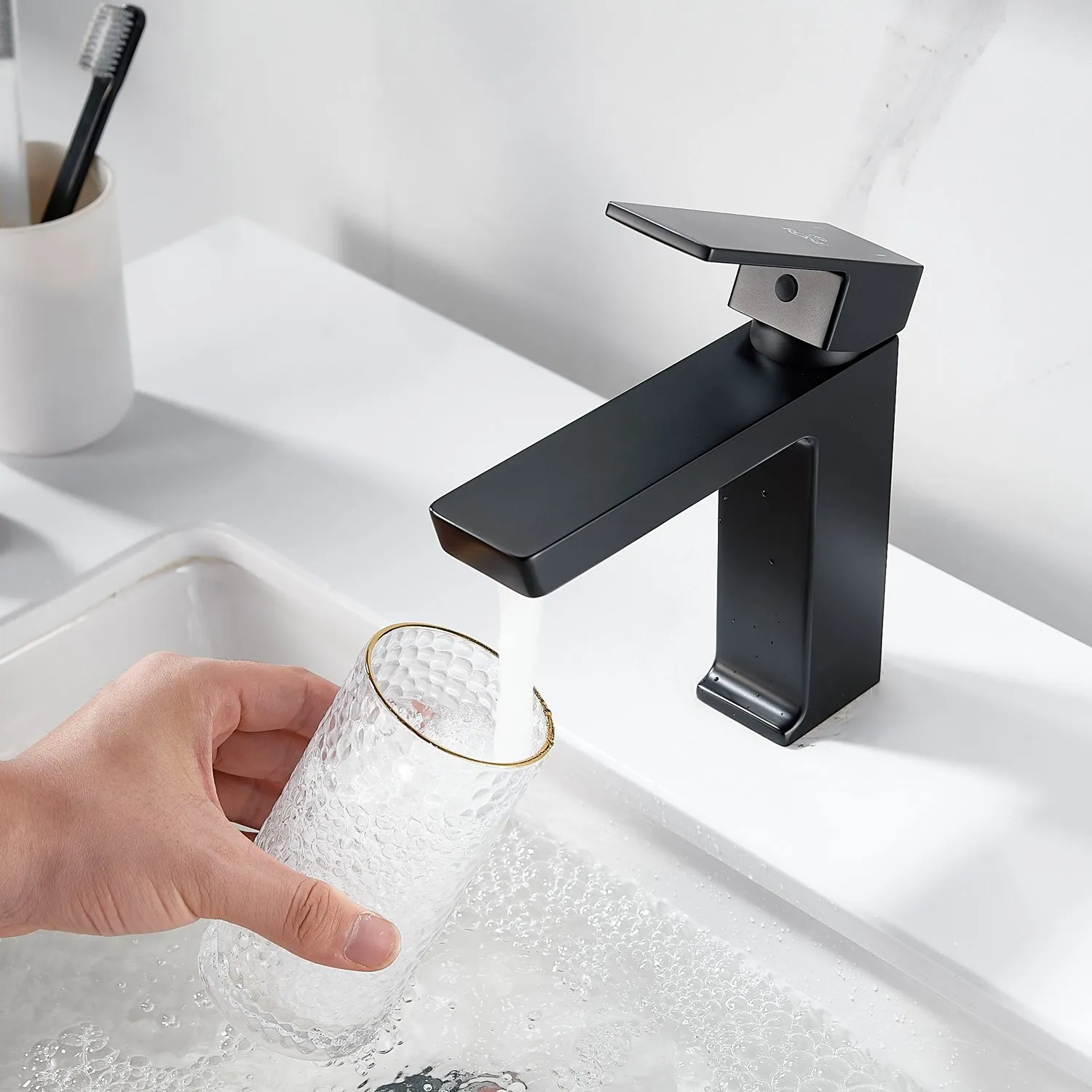 Смеситель для раковины Rose R1801H-1, черный