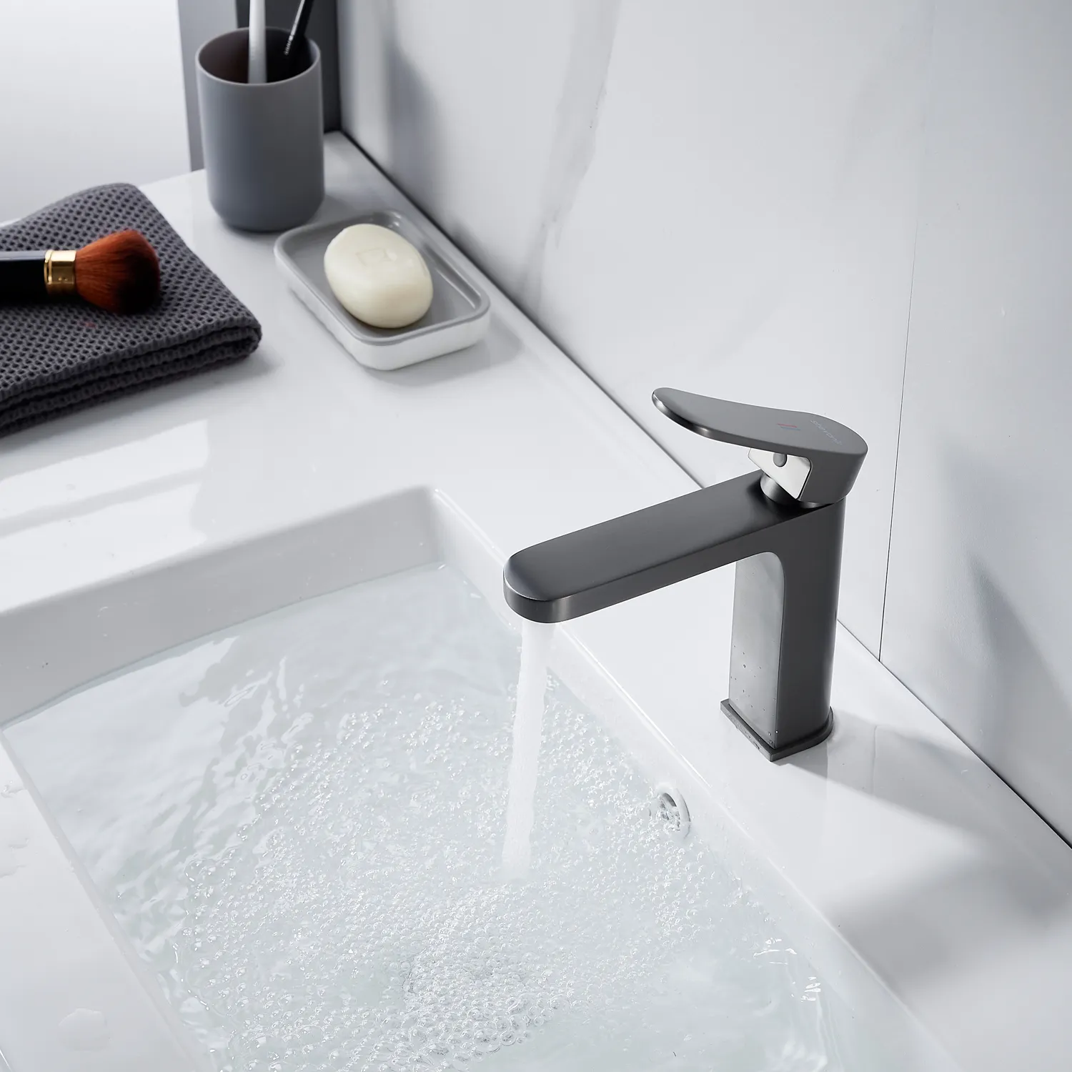 Смеситель для раковины Shevanik S4501T, оружейная сталь