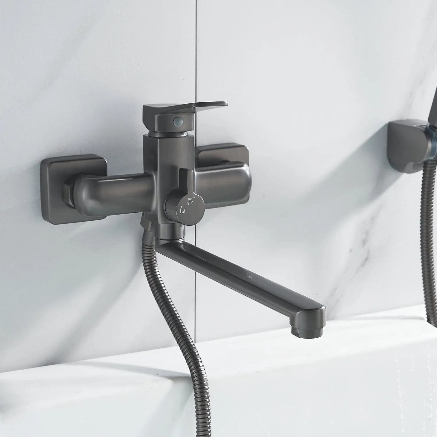 Смеситель для ванны Shevanik S9902T, оружейная сталь