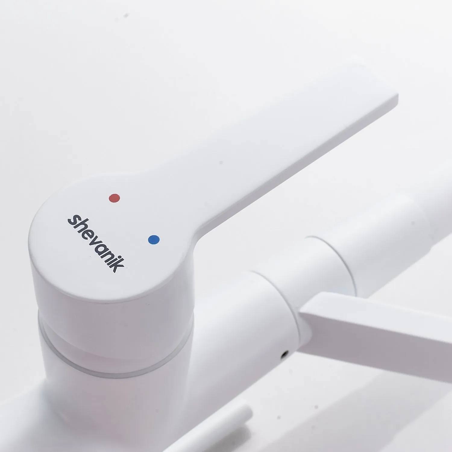 Смеситель для кухни с гибким изливом и подключением фильтра Shevanik S278C, белый