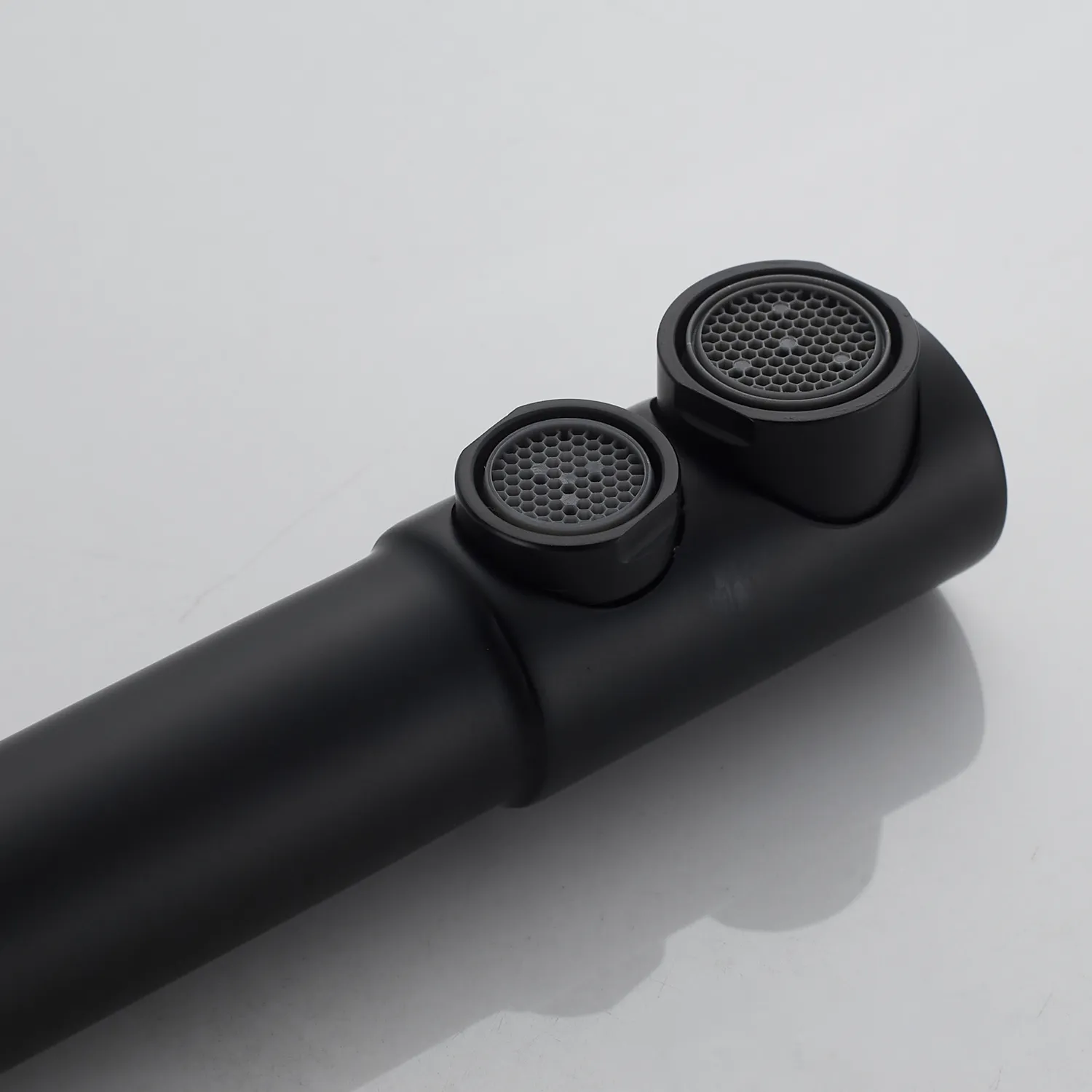 Смеситель для кухни с подключением фильтра Shevanik S248H, черный