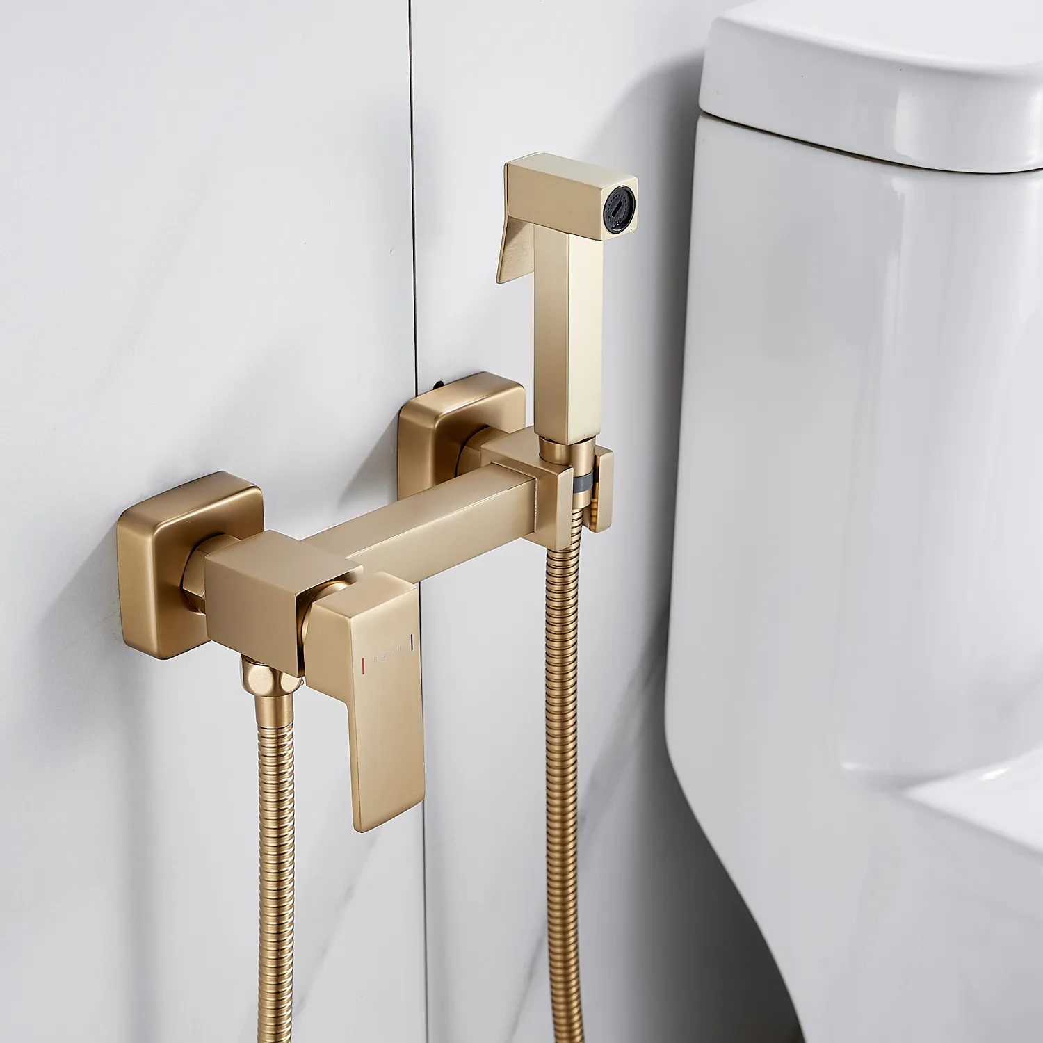 Гигиенический душ со смесителем Shevanik S137G, золотой сатин