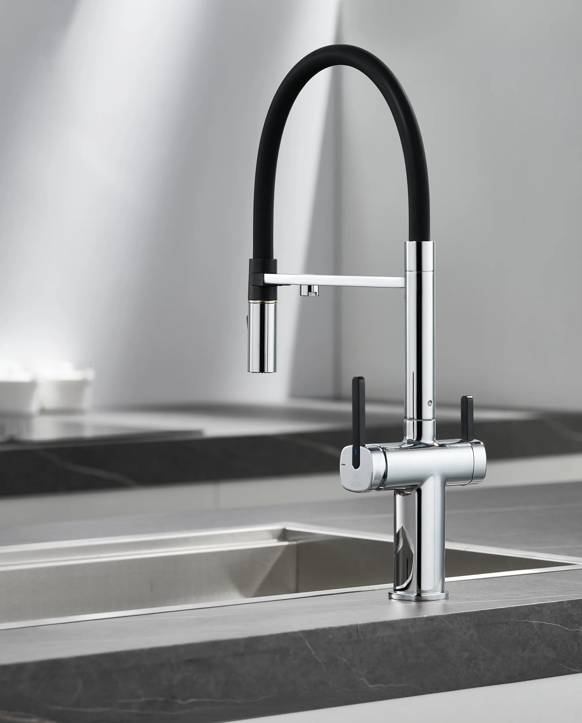 Смеситель для кухни с подключением фильтра для воды Rose R358, хром