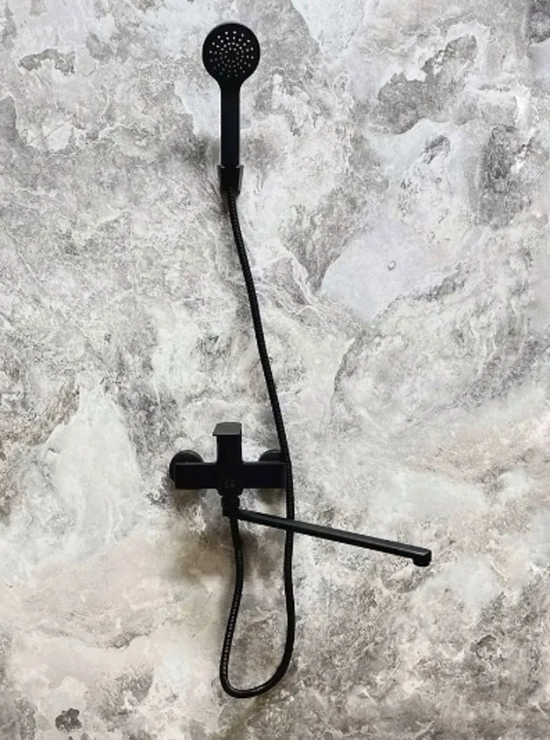 Смеситель для ванны D-Lin D147363-A, черный