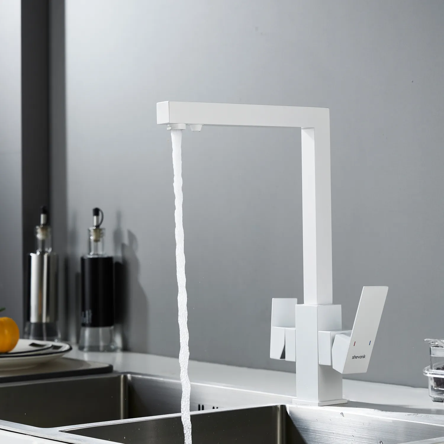 Смеситель для кухни с подключением фильтра Shevanik S148C, белый