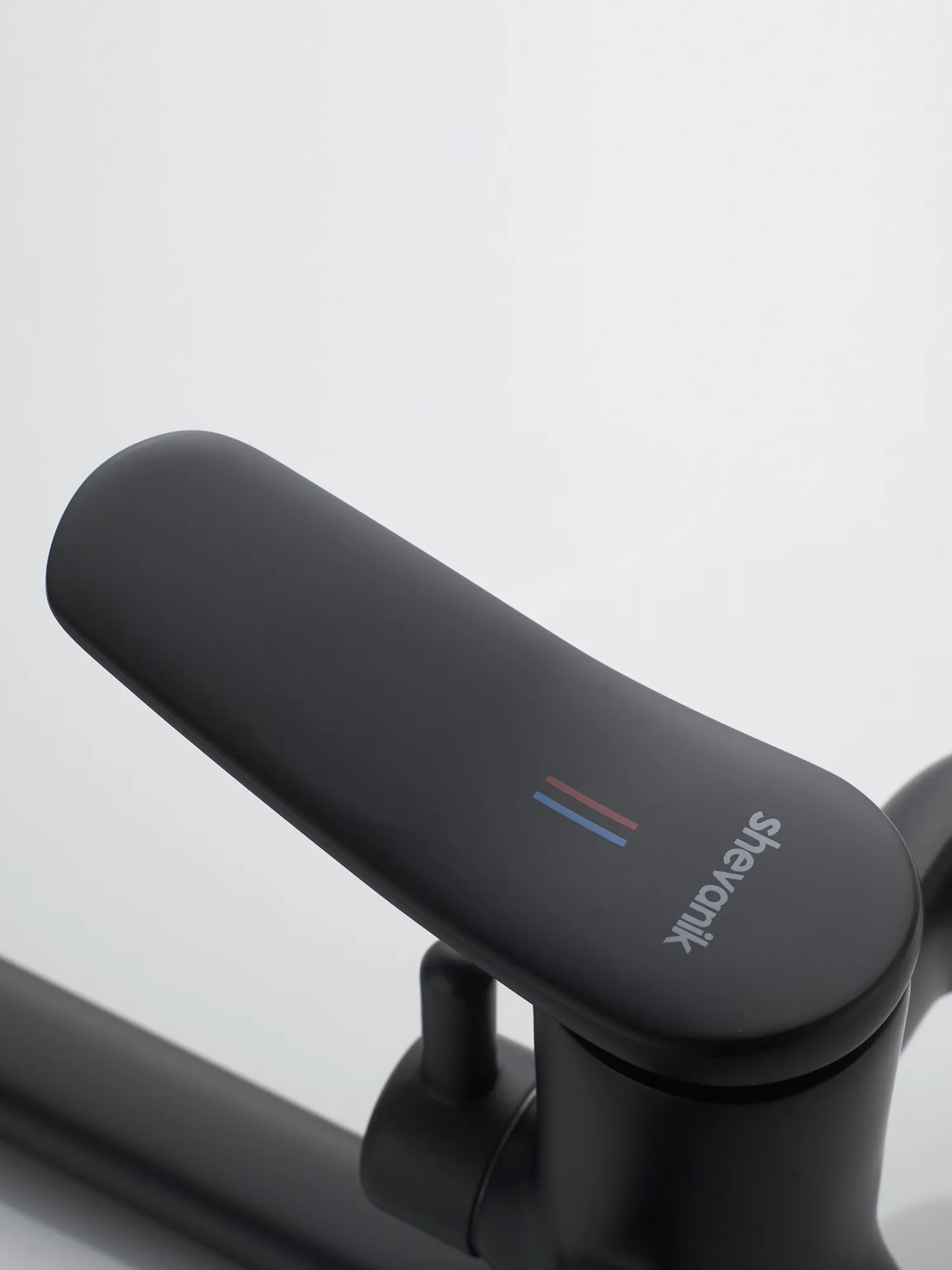 Смеситель для ванны Shevanik S4722H, черный