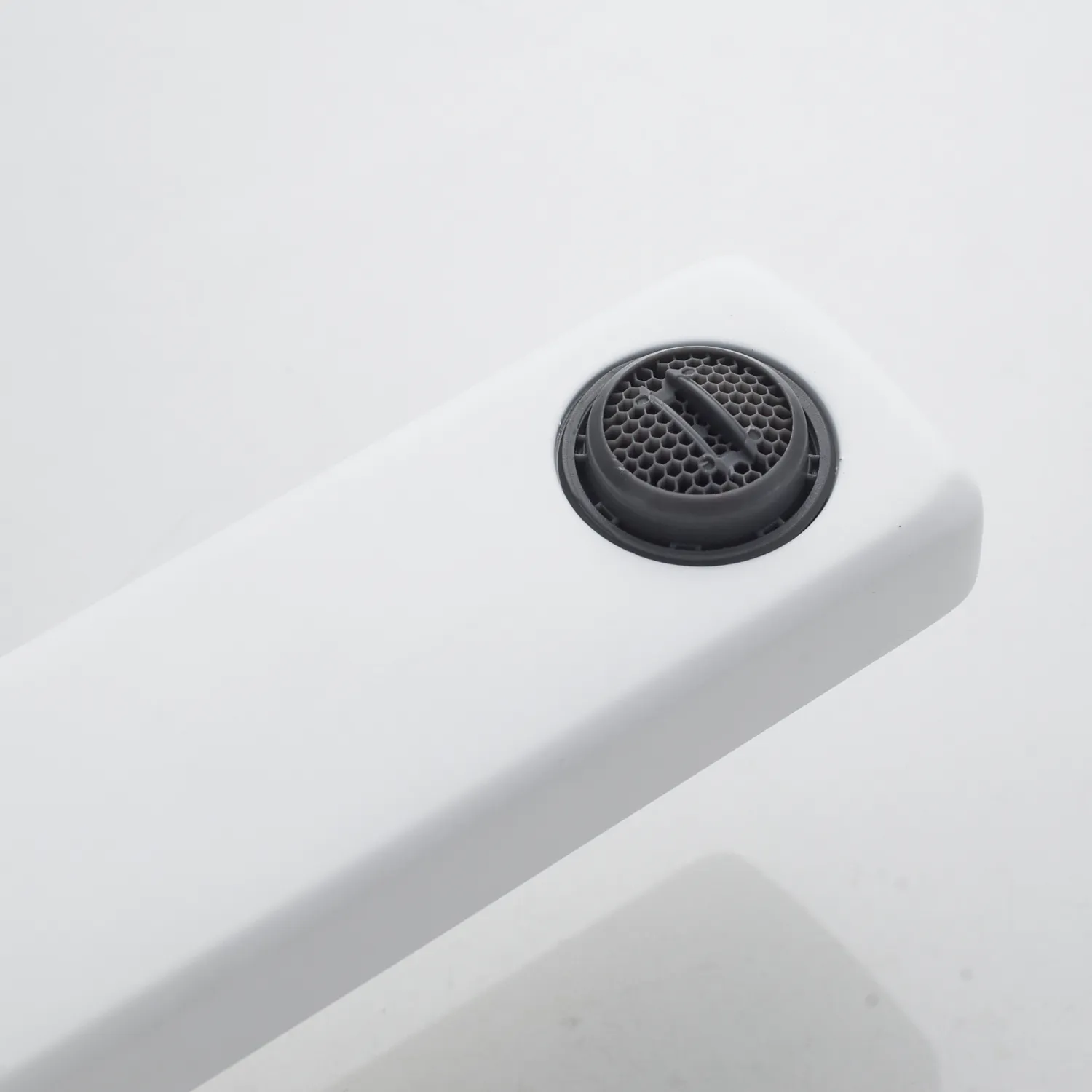 Смеситель для раковины встраиваемый Shevanik S9941C, белый