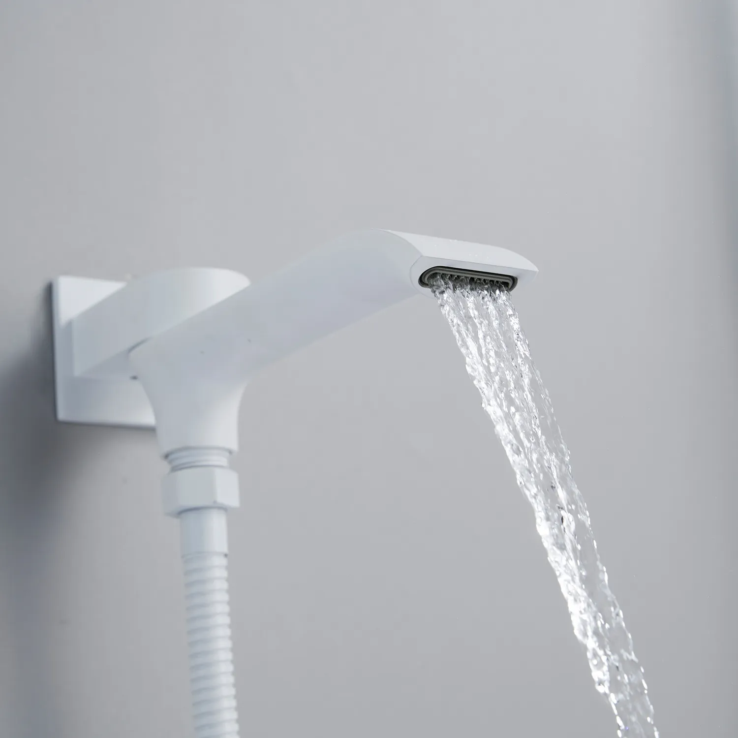 Душевая система встраиваемая Shevanik S4135C, белый