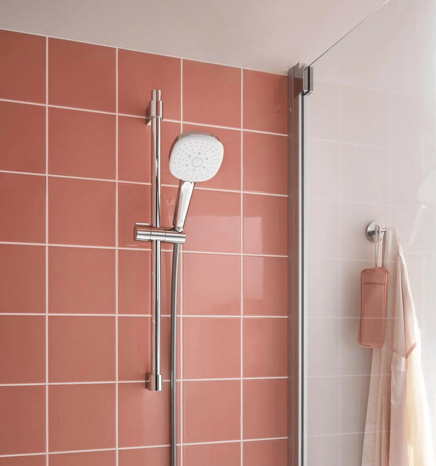 27929003 Grohe Tempesta Cube 110 душевой набор , 3 режима струи, 13,5 л/мин, штанга 600 мм, хром