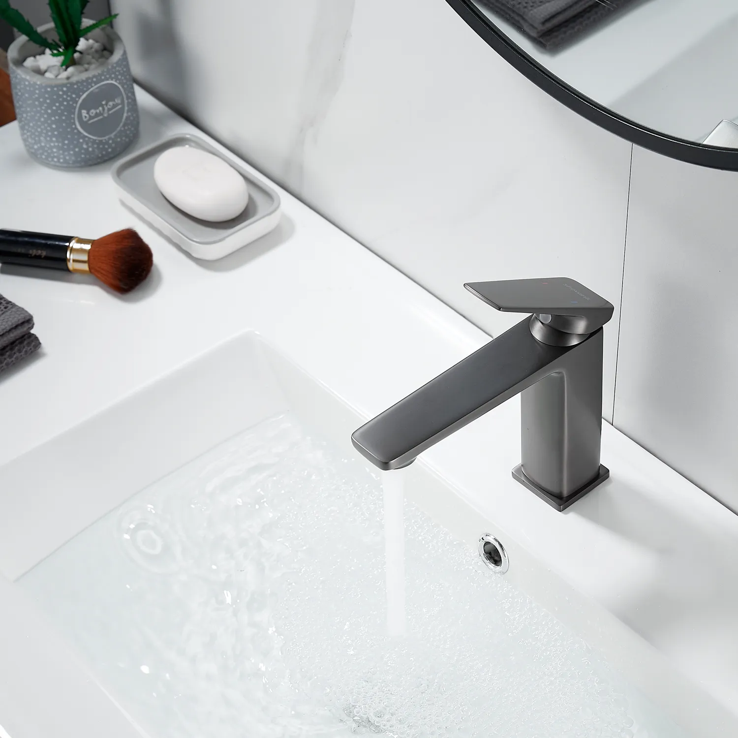 Смеситель для раковины Shevanik S8901T-1, оружейная сталь