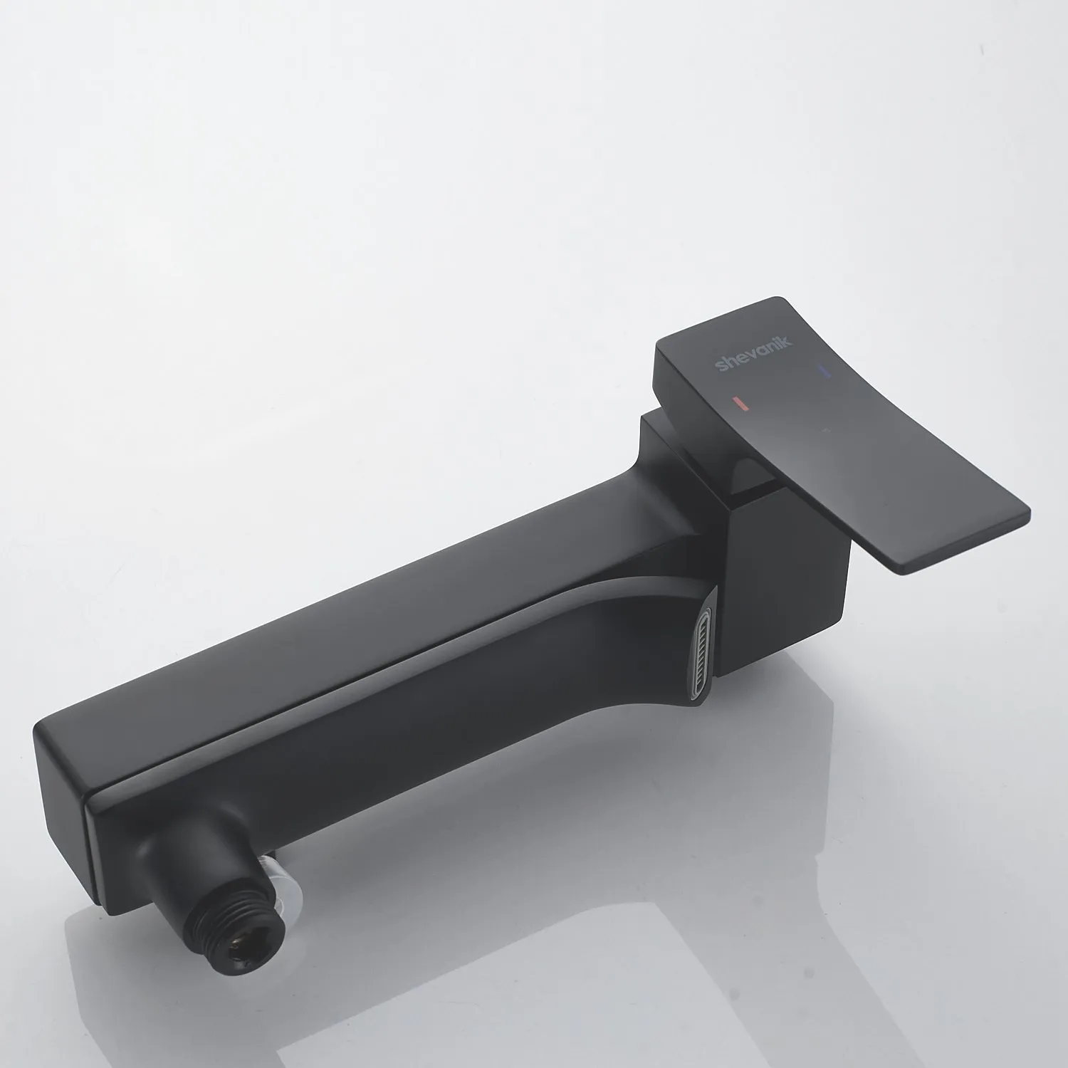 Смеситель для ванны Shevanik S4002H, черный