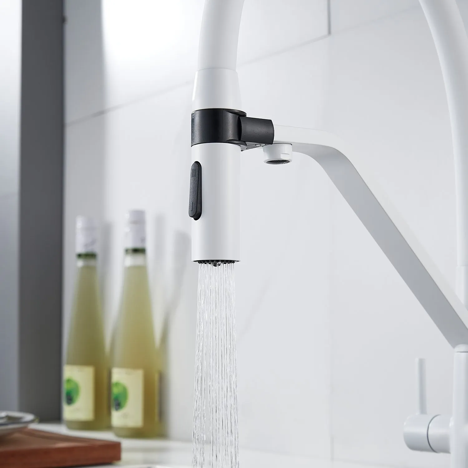 Смеситель для кухни с гибким изливом и подключением фильтра Shevanik S278C, белый