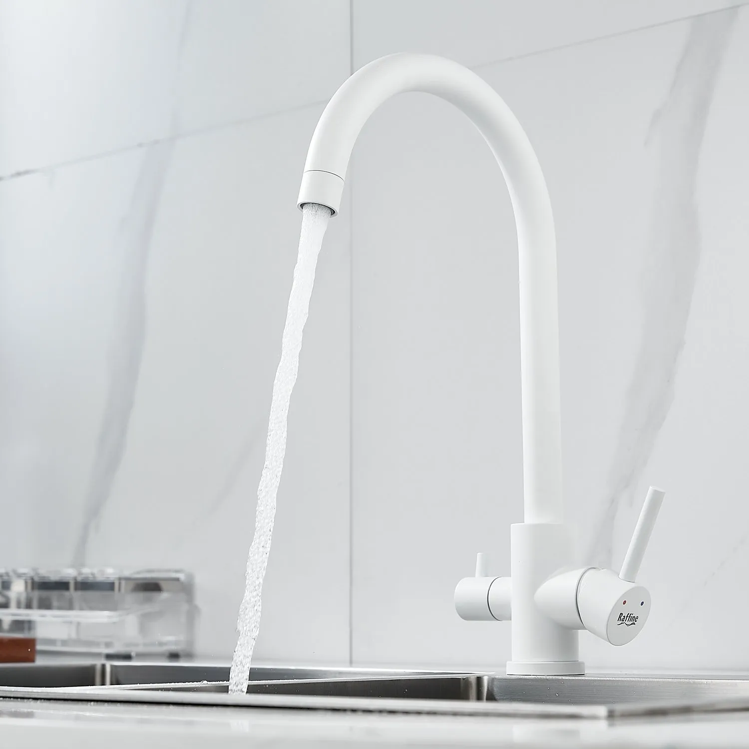 Смеситель для кухни с подключением фильтра воды Raffine F108C, белый