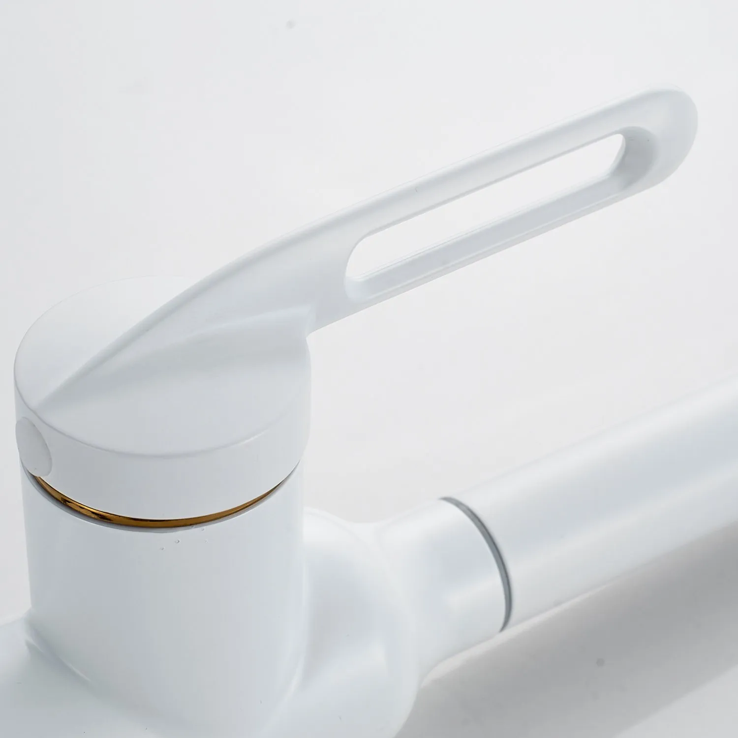 Смеситель для кухни Raffine F103C, белый