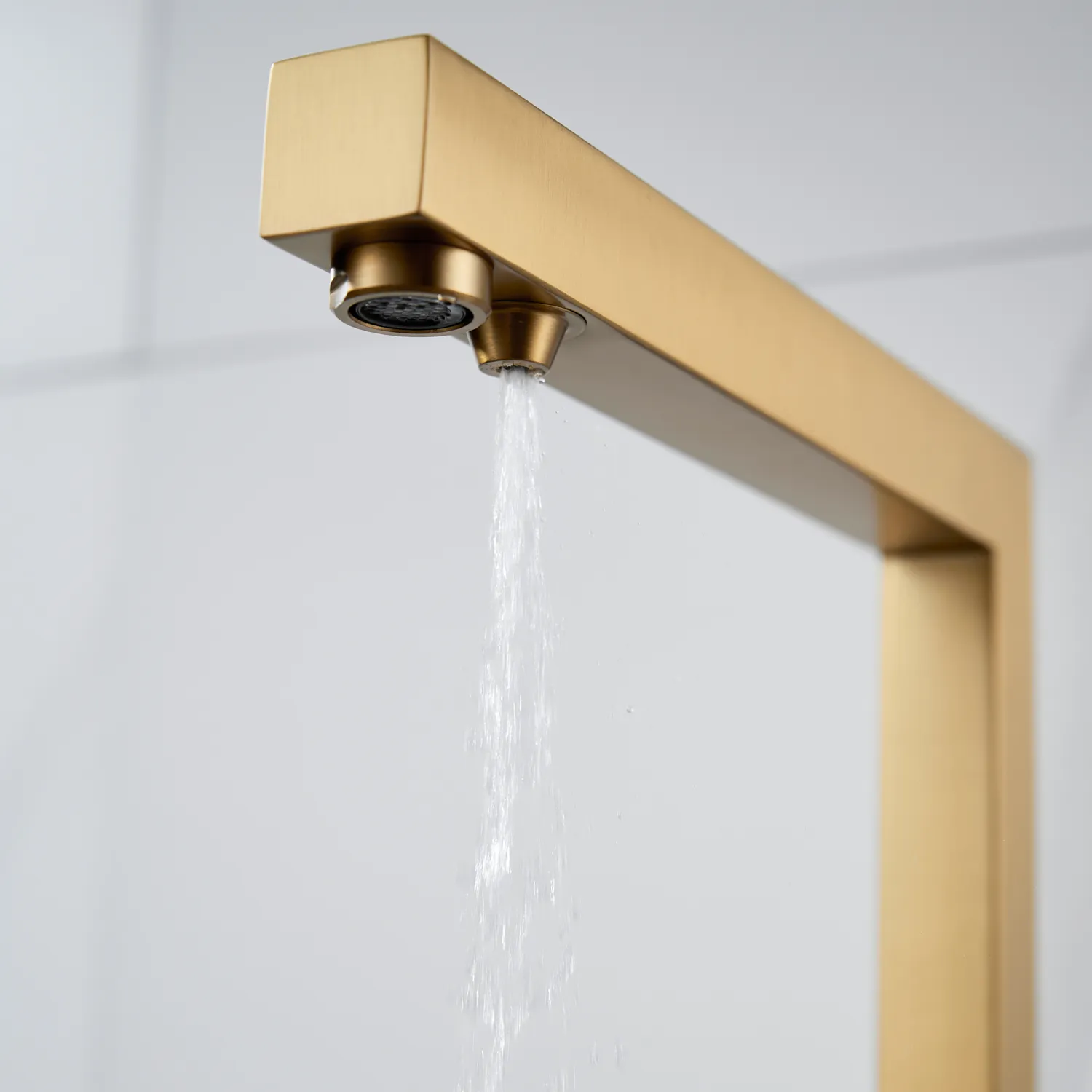 Смеситель для кухни с подключением фильтра Shevanik S148G, золотой сатин