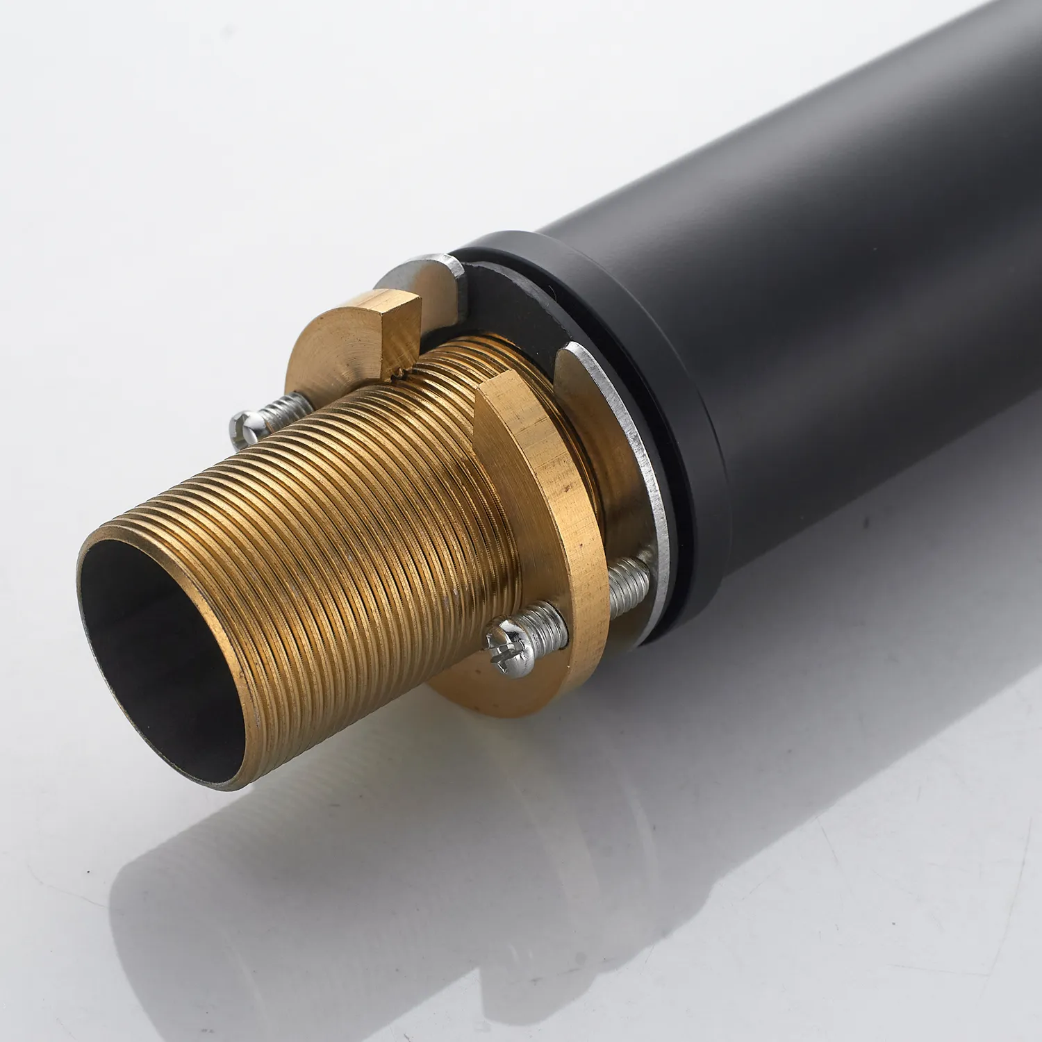 Смеситель для кухни с гибким изливом и режимом "душ" Shevanik S123H-3, черный