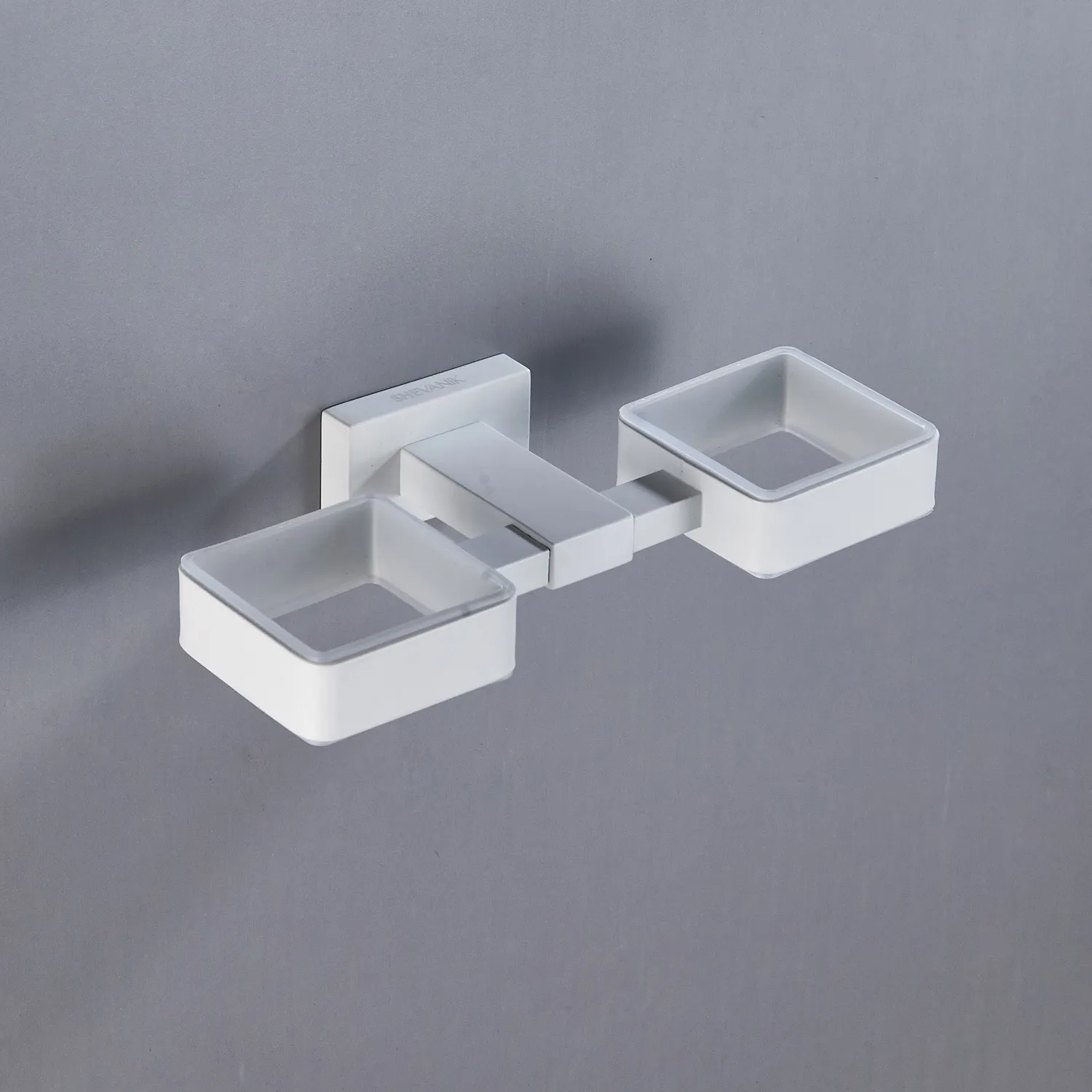 Стакан для ванной комнаты двойной Shevanik SG5622C, белый