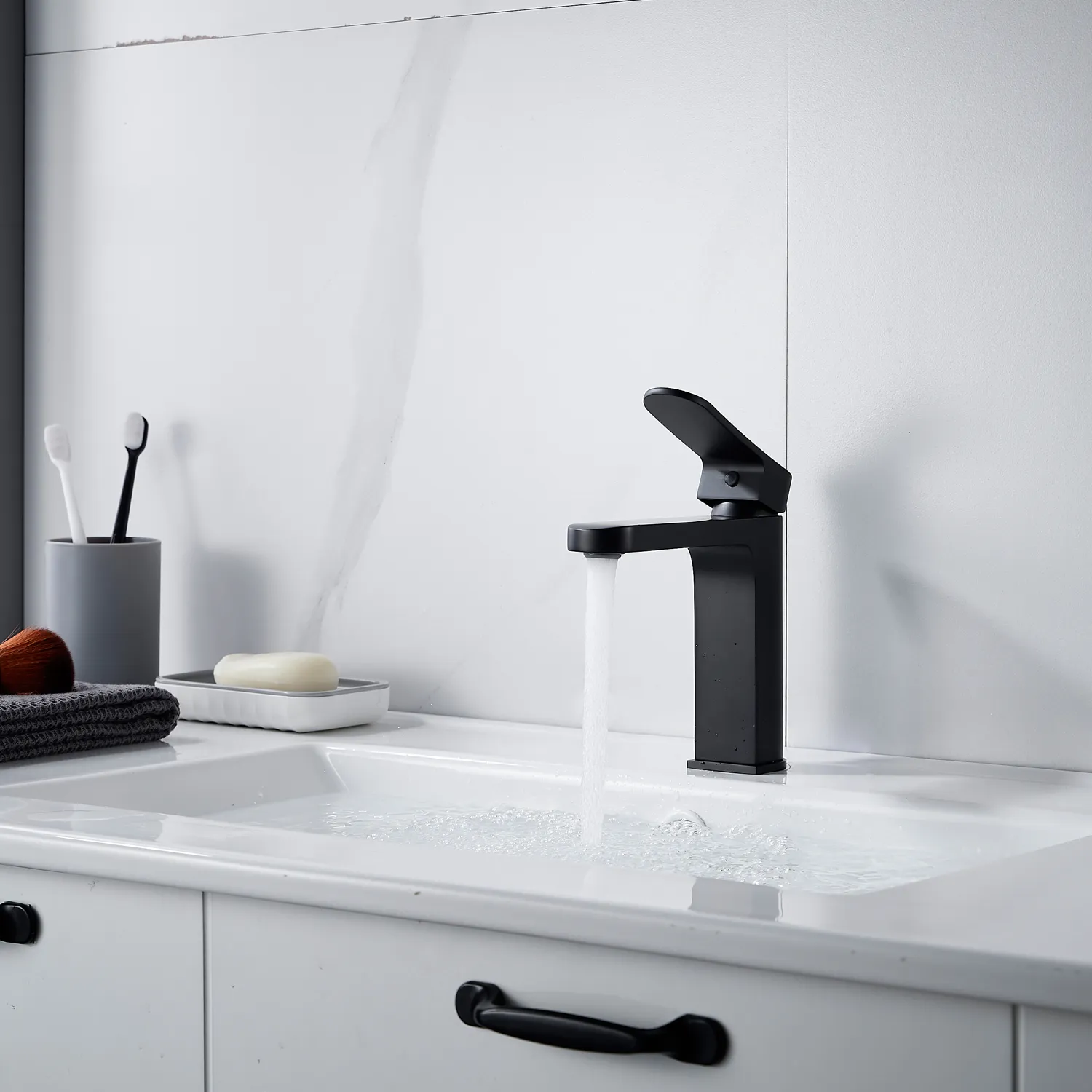 Смеситель для раковины Shevanik S4501H, черный