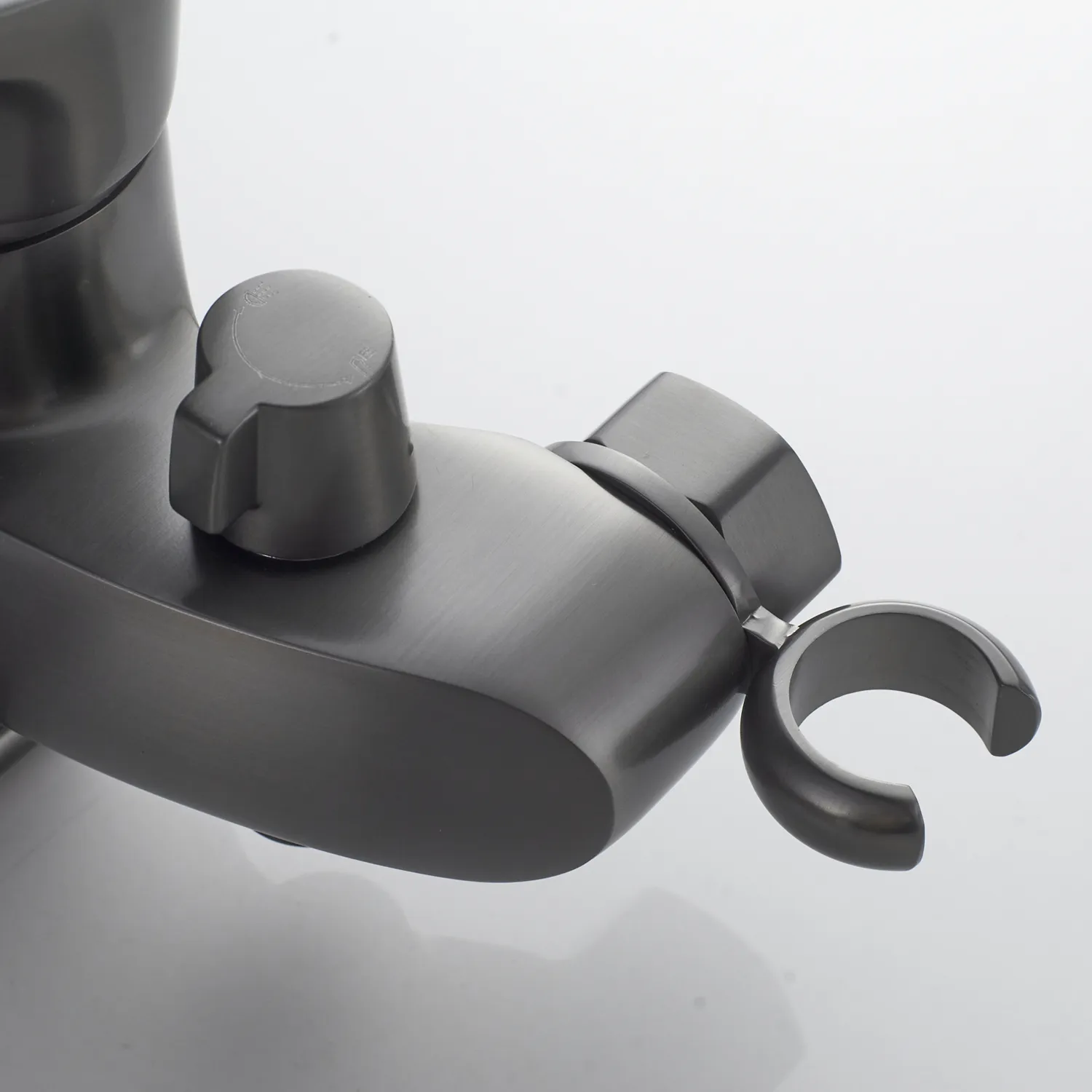 Смеситель для ванны Shevanik S5072T, оружейная сталь