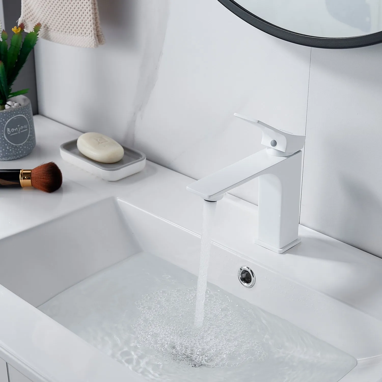 Смеситель для раковины Shevanik S6101C, белый