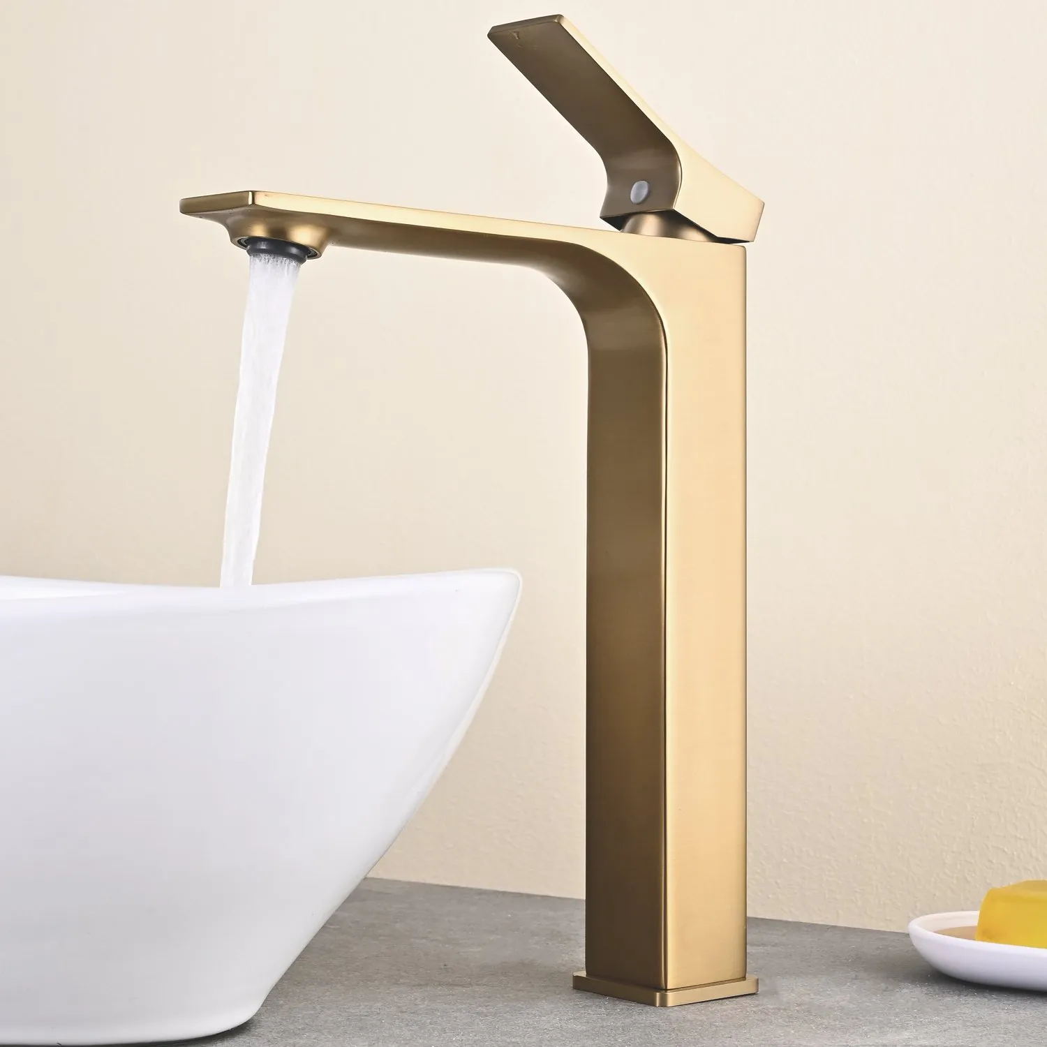 Смеситель для раковины высокий Shevanik S6111G, золотой сатин