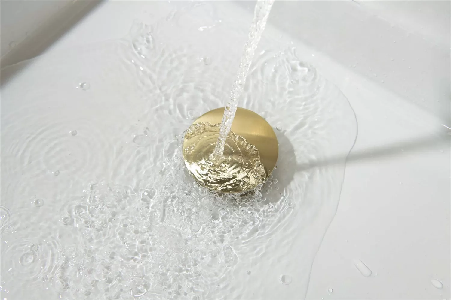 AQ6002BG сливной набор для раковины Push-open с переливом, крышка круглая, шлиф. золото