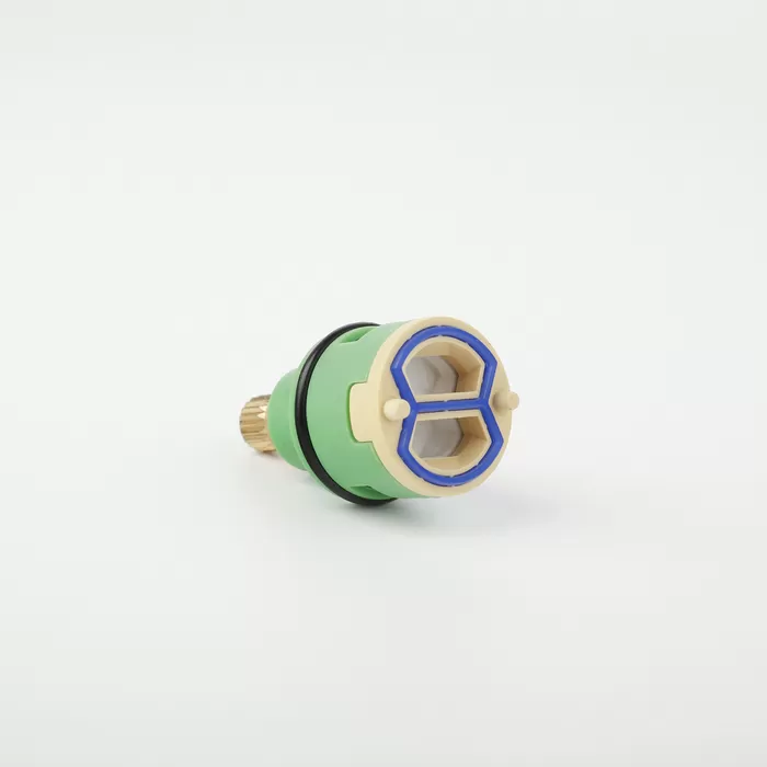 Дивертор для смесителя IDDIS пластик, керамика, h=40 мм, D=22 мм. (997PC140SM)