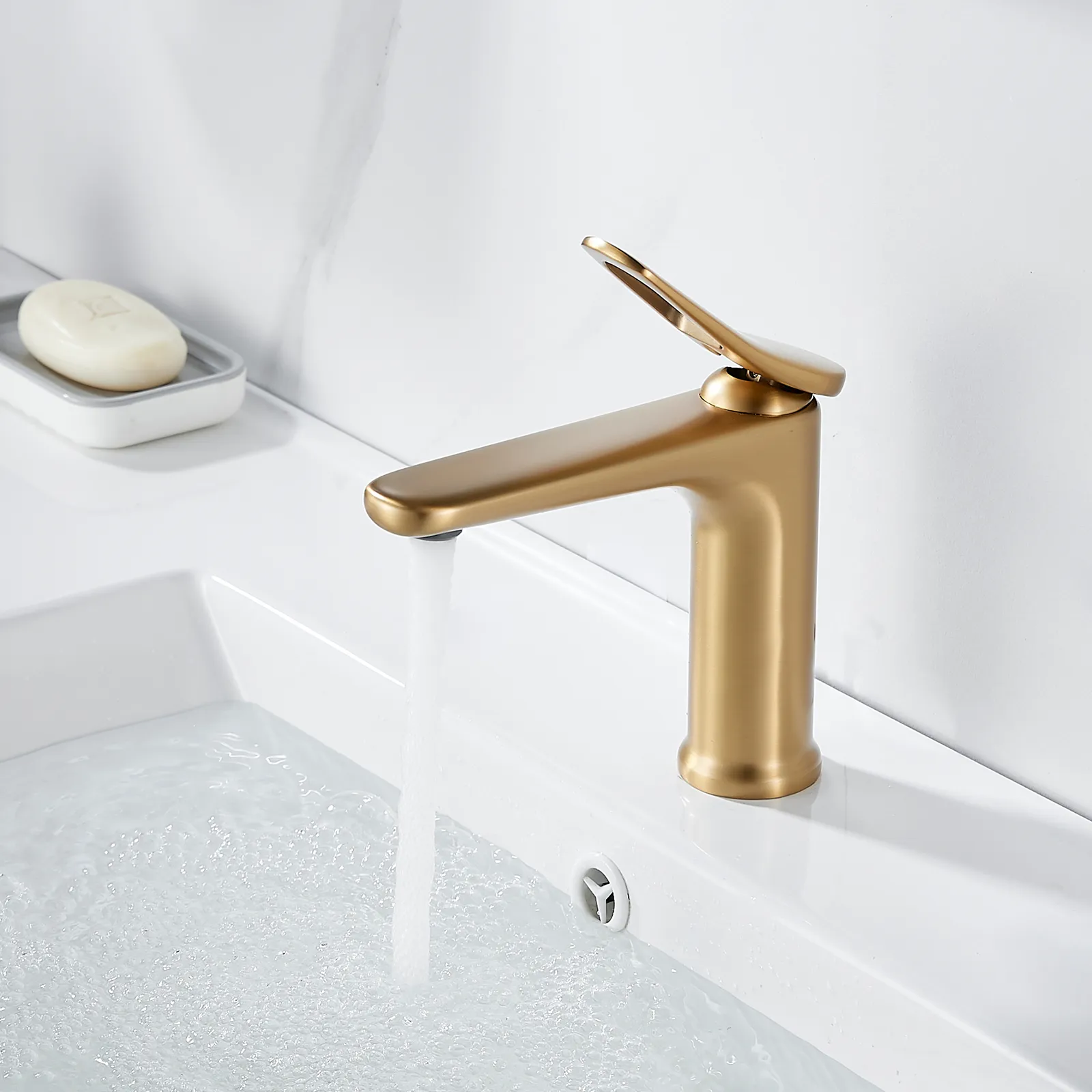 Смеситель для раковины Shevanik S4701G, золотой сатин