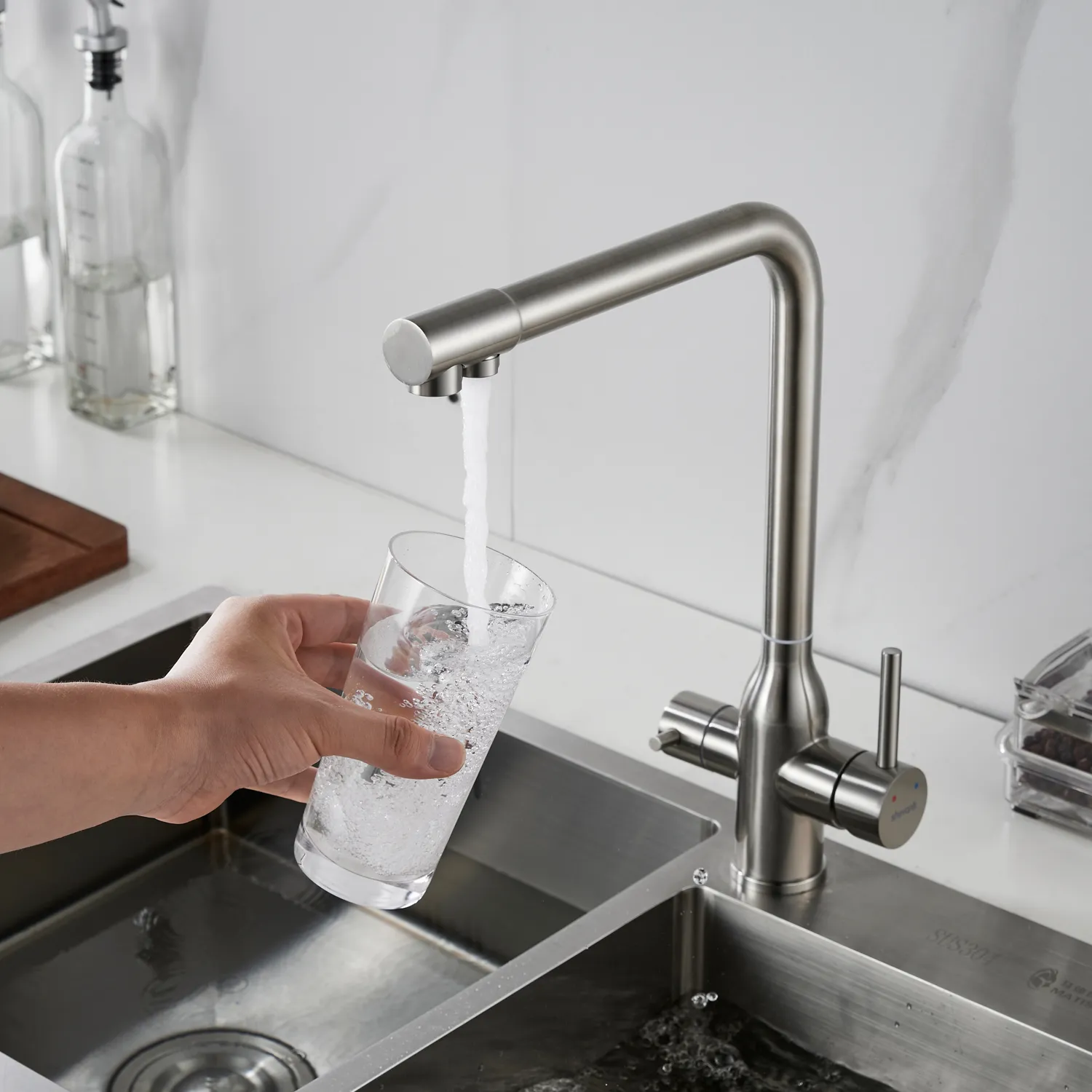 Смеситель для кухни с подключением фильтра Shevanik S248L, сатин