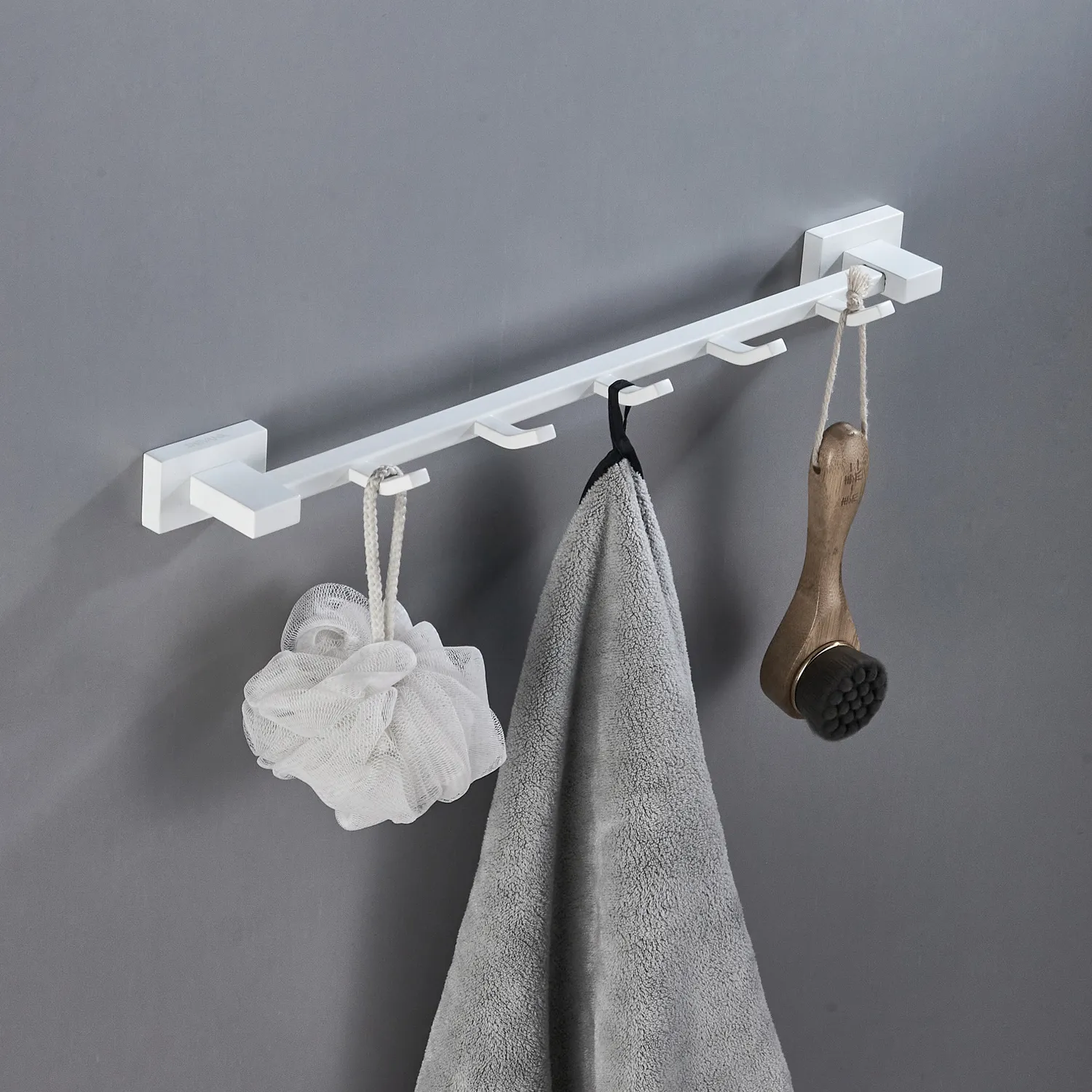 Планка с крючками Shevanik SG5651C, белый