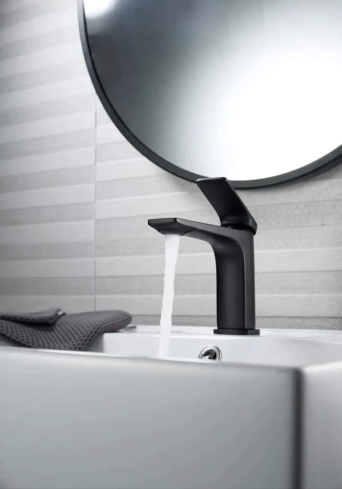 Cмеситель для раковины Knotlor KN-70/BL, черный