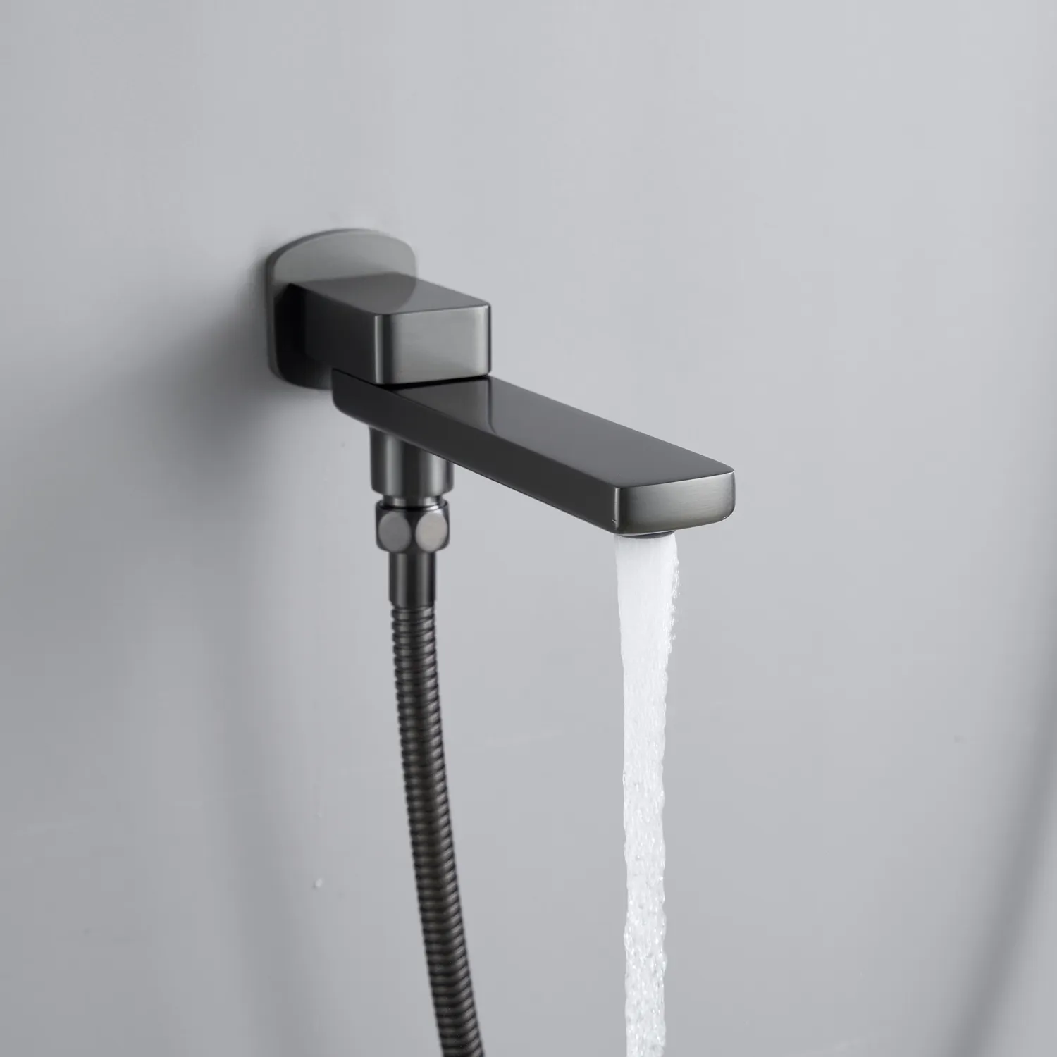 Душевая система встраиваемая Shevanik S9935T, оружейная сталь