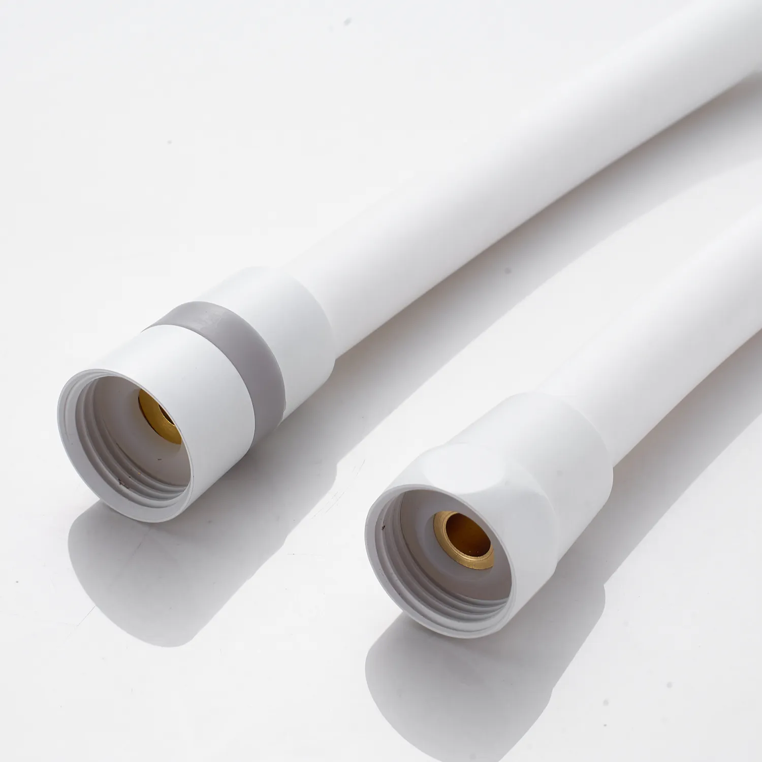 Шланг для душа Shevanik SE57-15 (150 см), белый