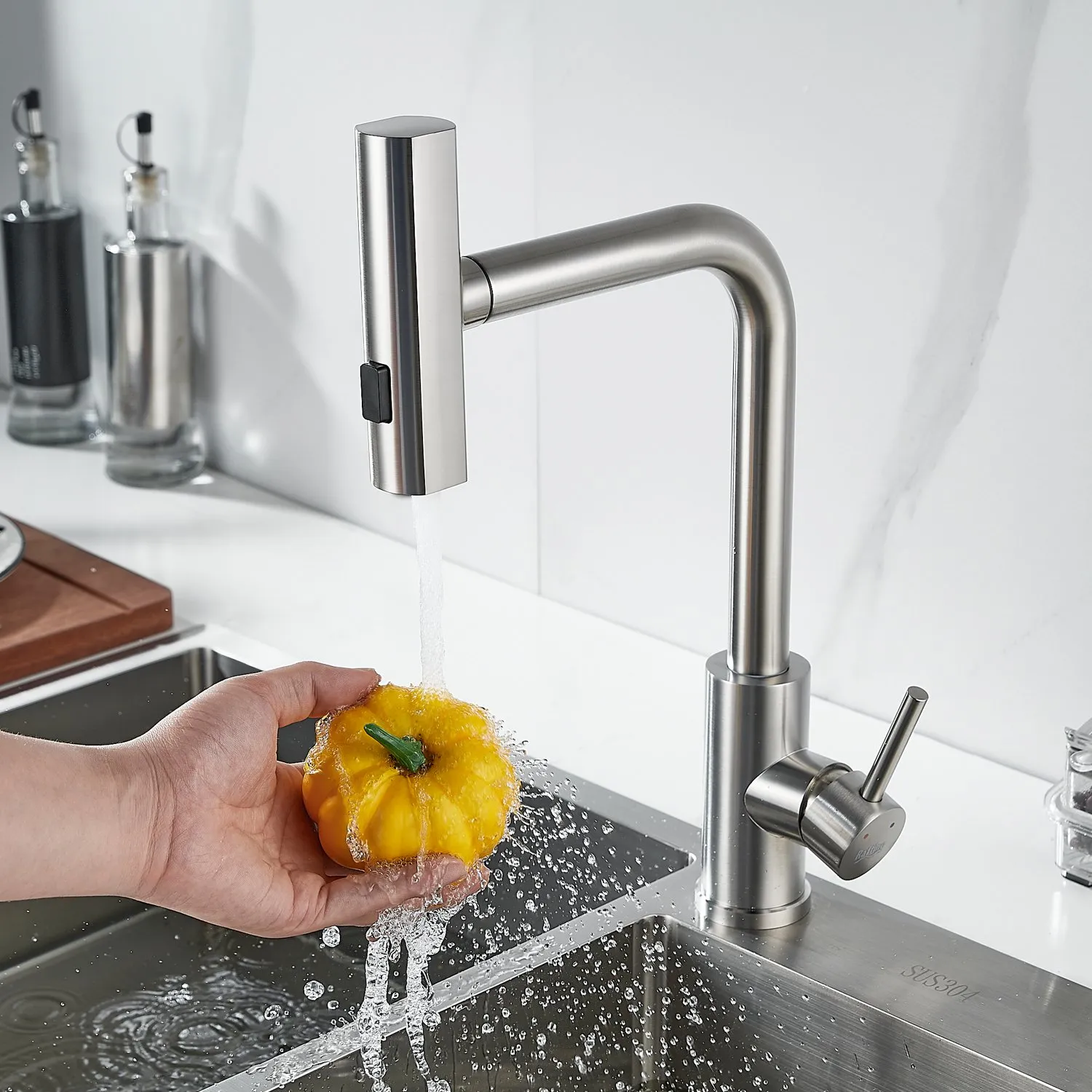 Смеситель для кухни с мультифункциональным изливом Raffine F203L, сатин