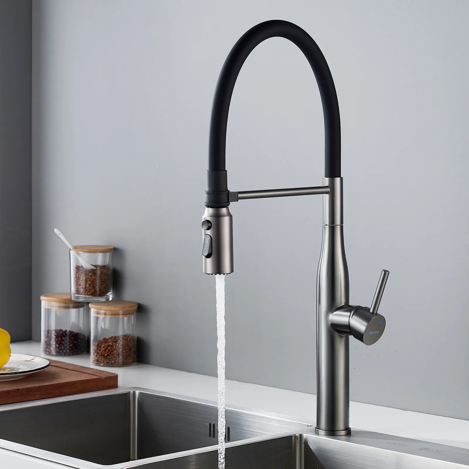 Смеситель для кухни с гибким изливом и режимом "душ" Shevanik S123T-3, оружейная сталь