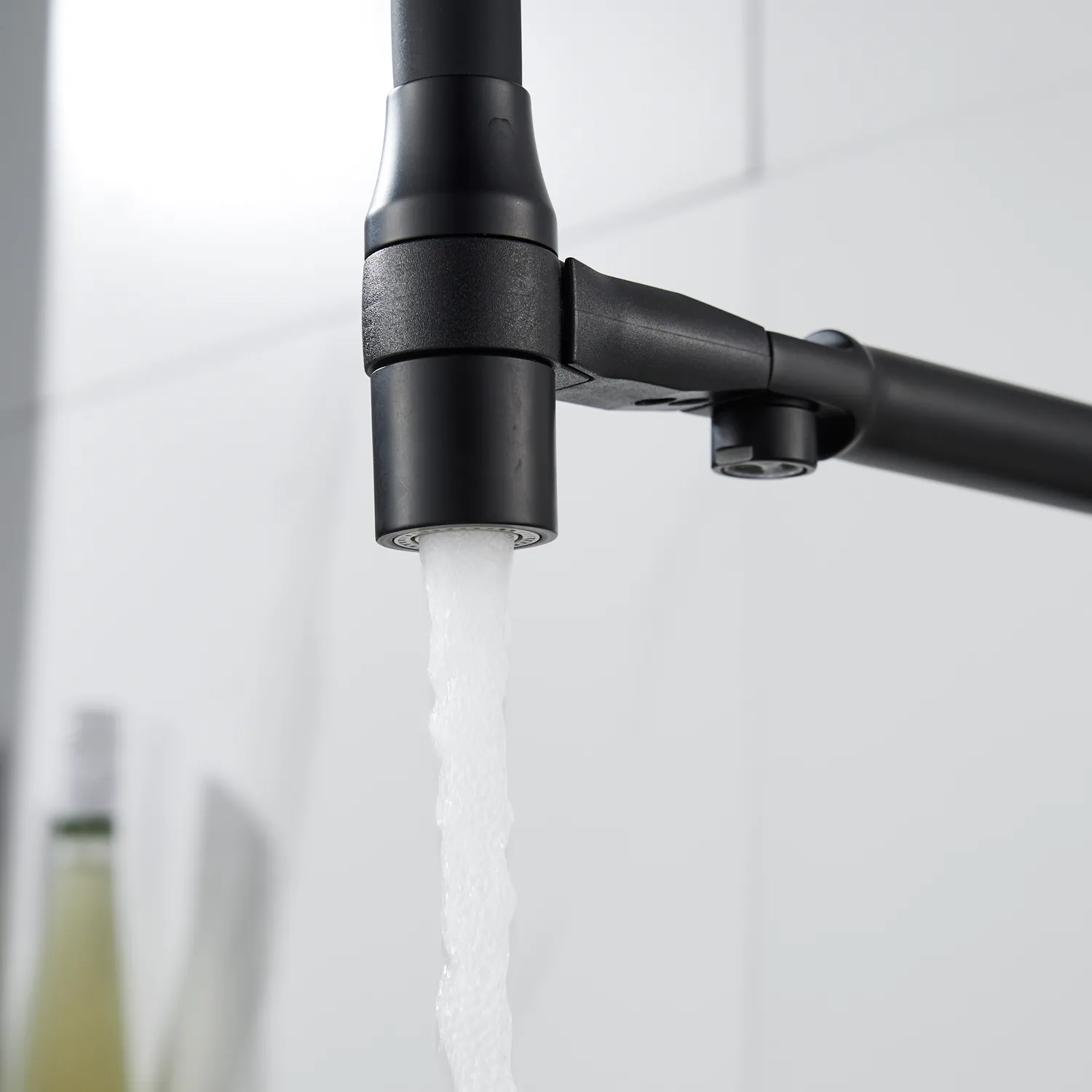 Смеситель для кухни с гибким изливом и подключением фильтра Shevanik S378H, черный